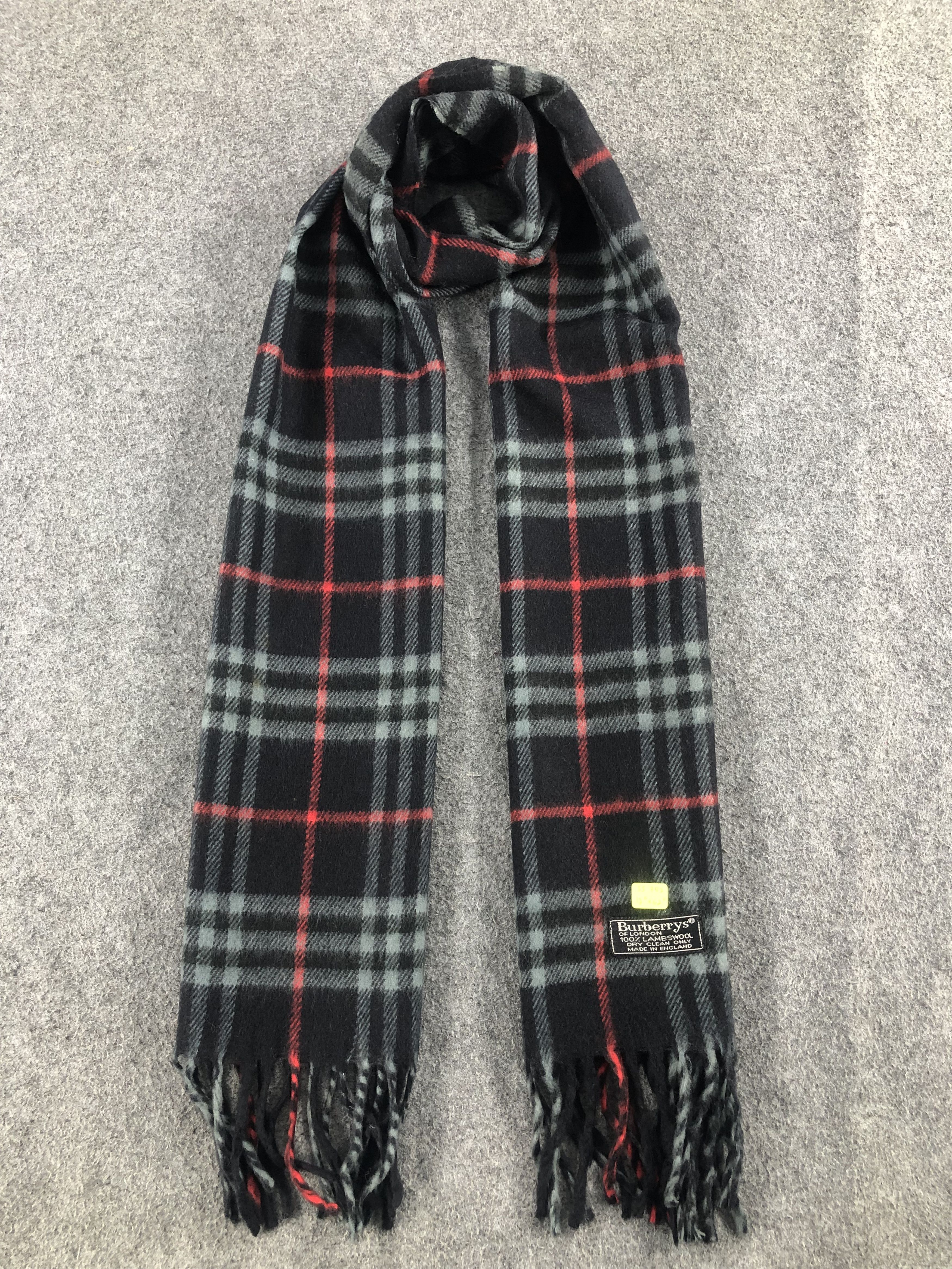 Burberry Burberry Nova Check Scarf / Muffler / Neckwear Size ONE SIZE - 1 Thumbnail