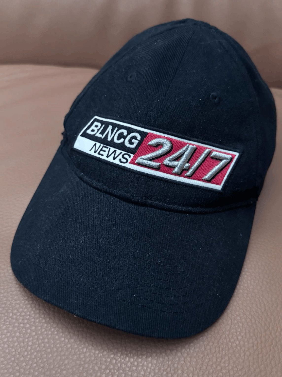 Balenciaga Balenciaga Sz L Balenciaga 2417 Logo Hat-2506 Size ONE SIZE - 1 Thumbnail