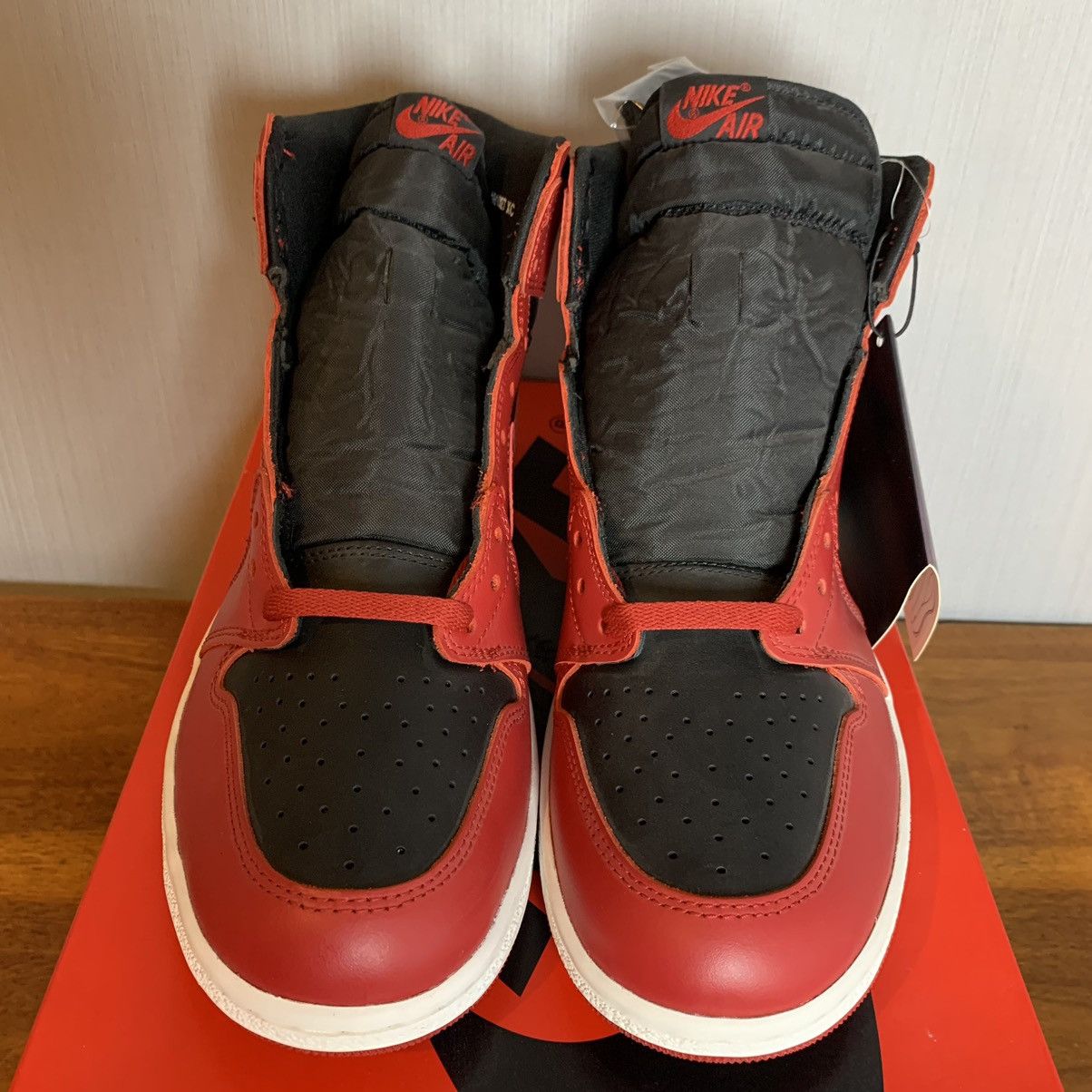 Jordan Brand Jordan 1 Retro High 85 Varsity Red Size US 11 / EU 44 - 8 Thumbnail