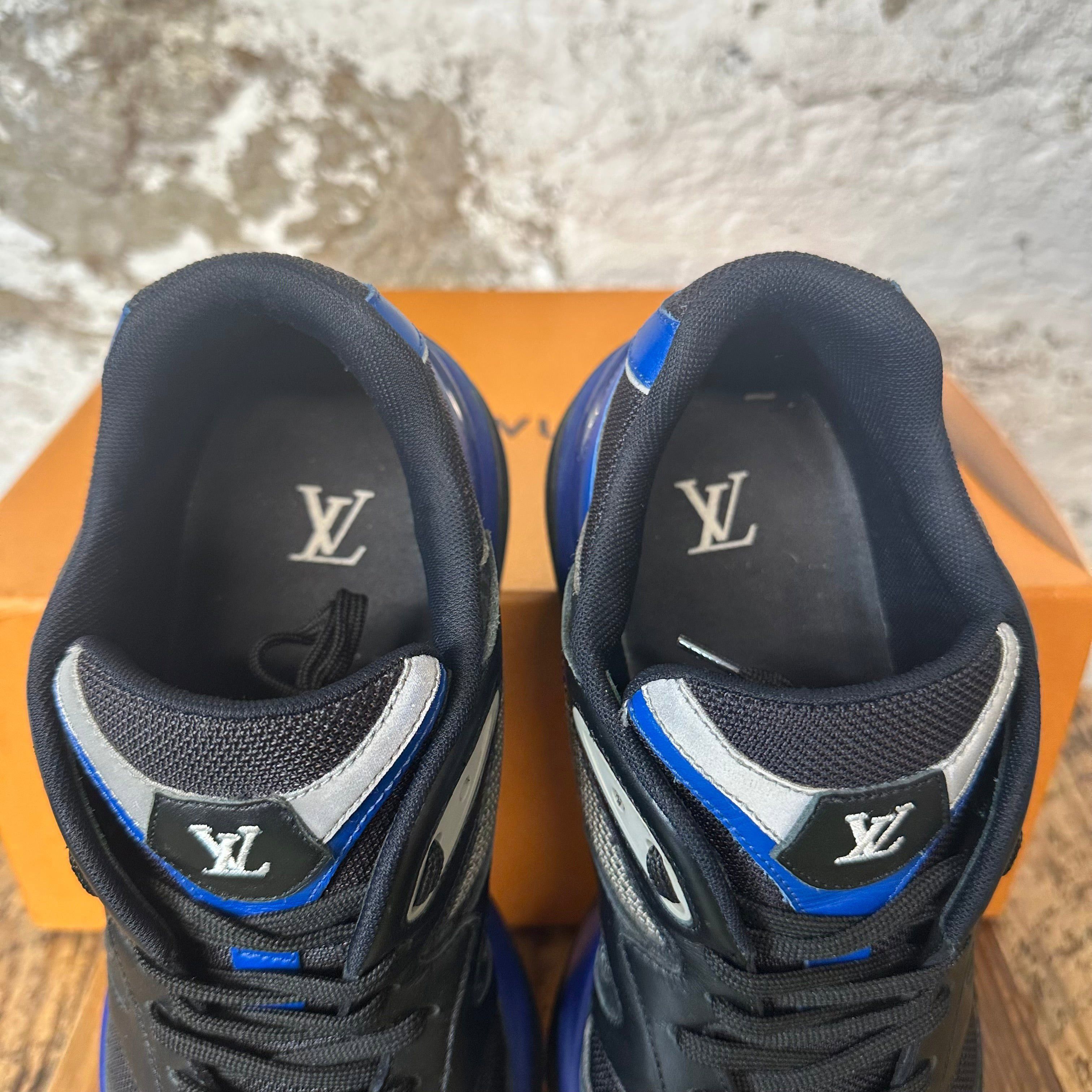 Louis Vuitton Louis Vuitton Blue Black Trail Sneaker Sz 8.5 (7LV) Size US 8.5 / EU 41-42 - 5 Thumbnail