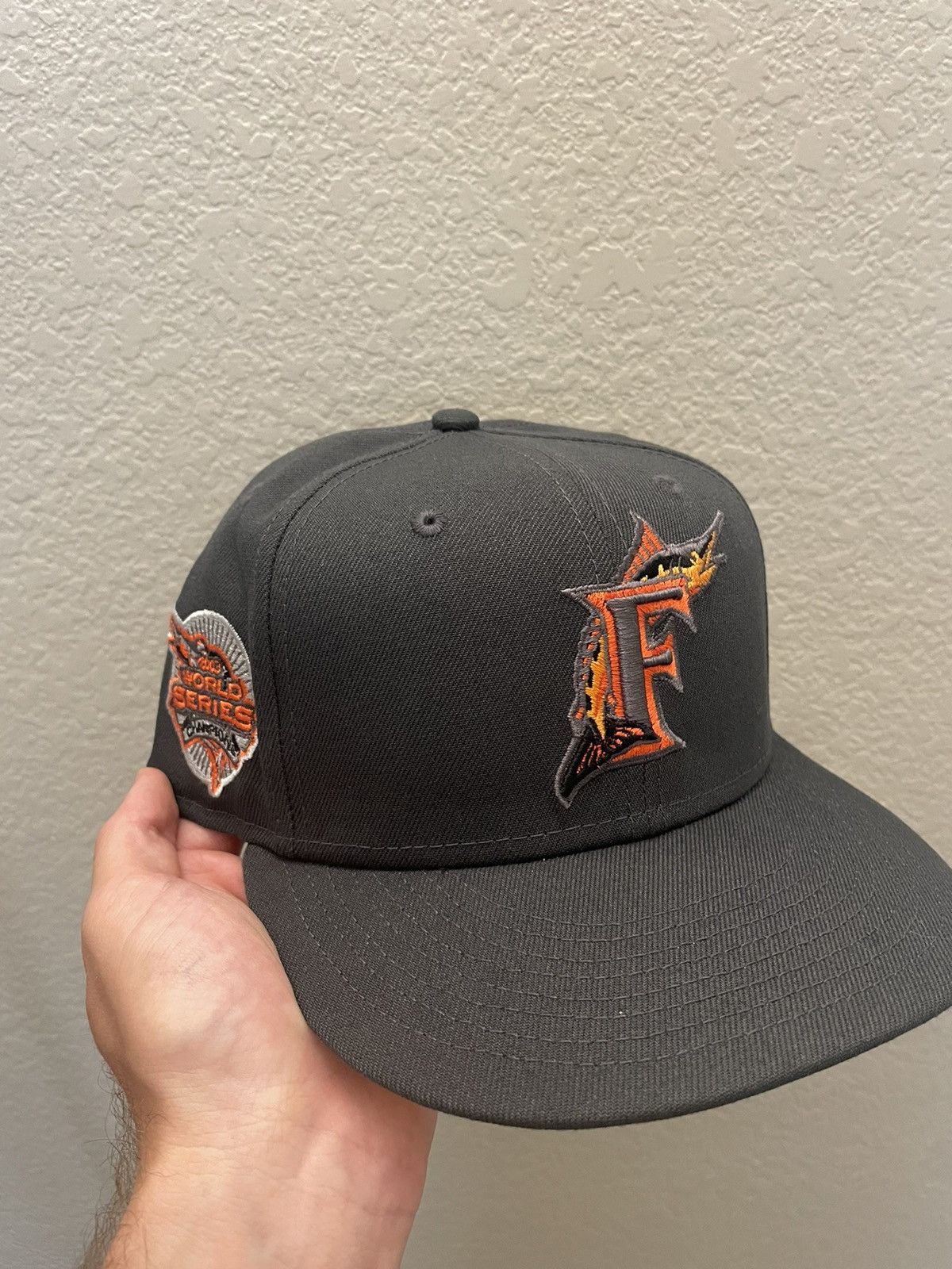 Other Capanova Marlins Fitted 7 5/8 Size ONE SIZE - 1 Thumbnail