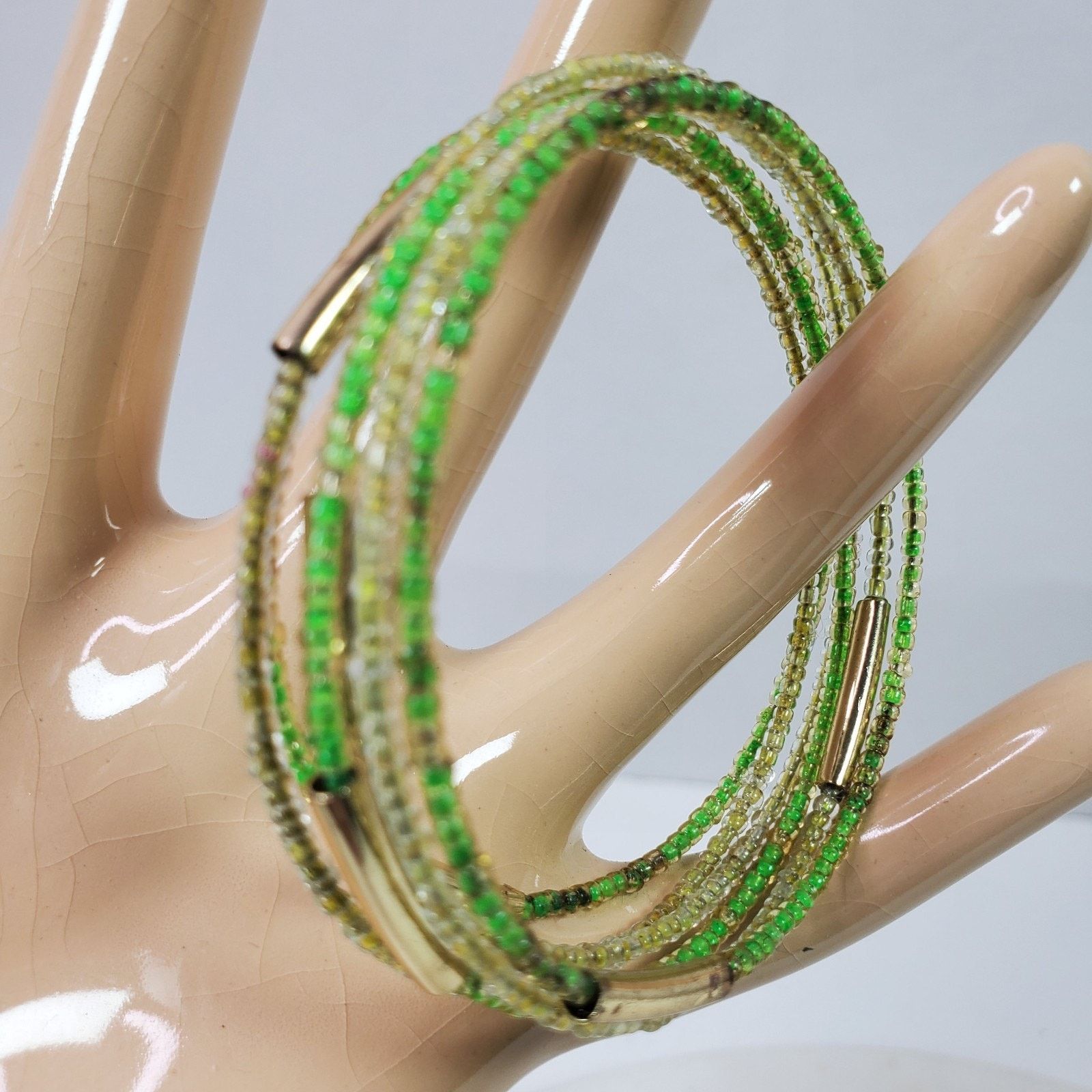 The Unbranded Brand Casual Career 6 Seed Bead Green Yellow Gold Bangles NOS Size ONE SIZE - 3 Thumbnail