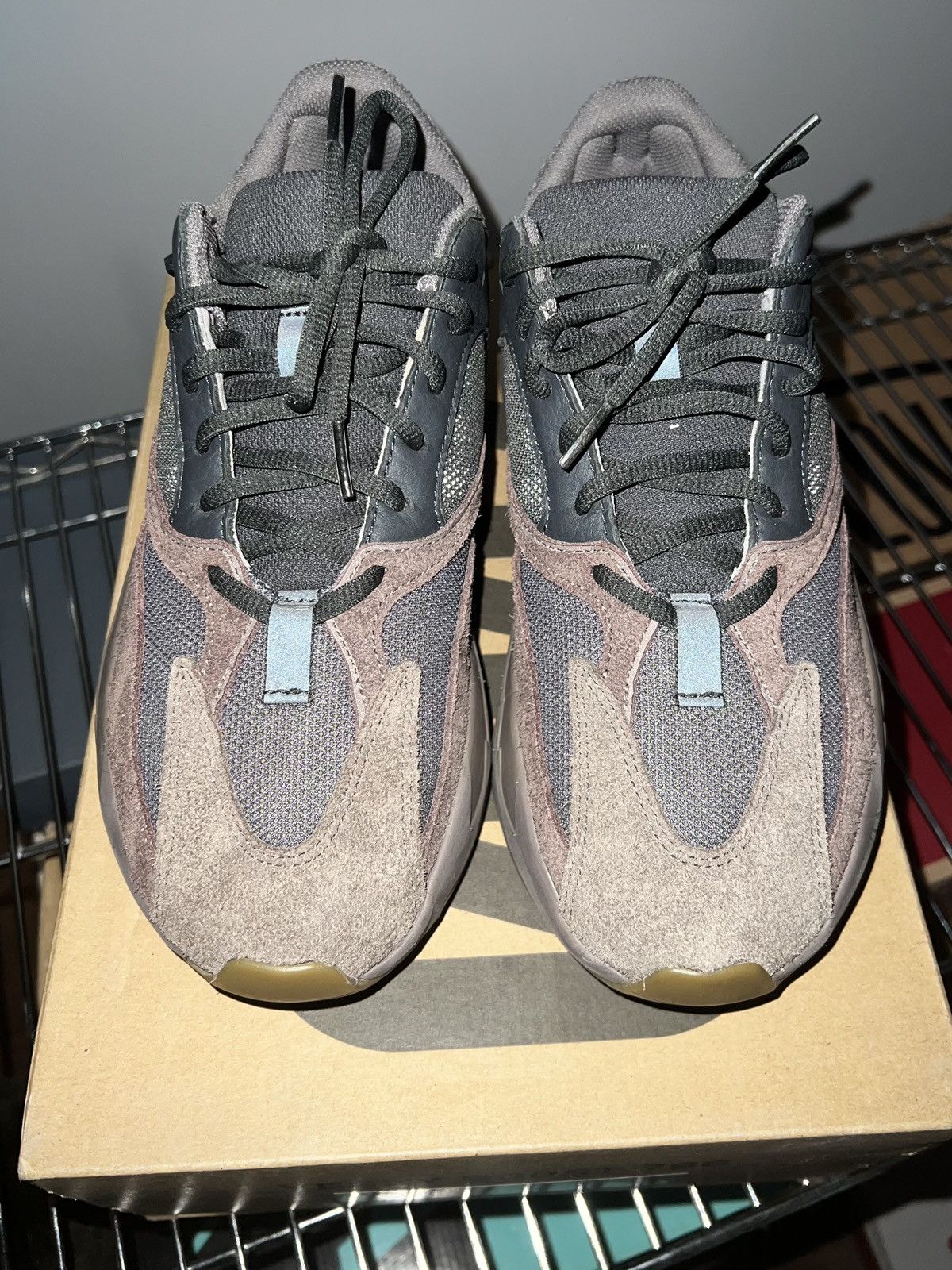 Adidas × Yeezy YEEZY BOOST 700 MAUVE Size US 9 / EU 42 - 3 Thumbnail