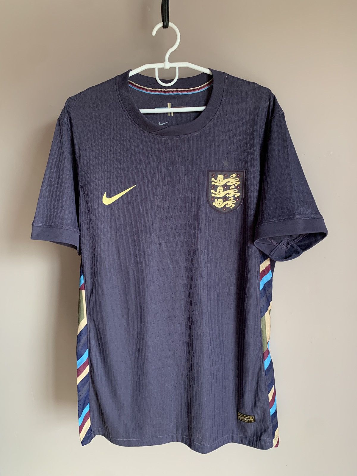 Nike England Away Football Shirt Nike Soccer Jersey Size XL Size US XL / EU 56 / 4 - 1 Thumbnail