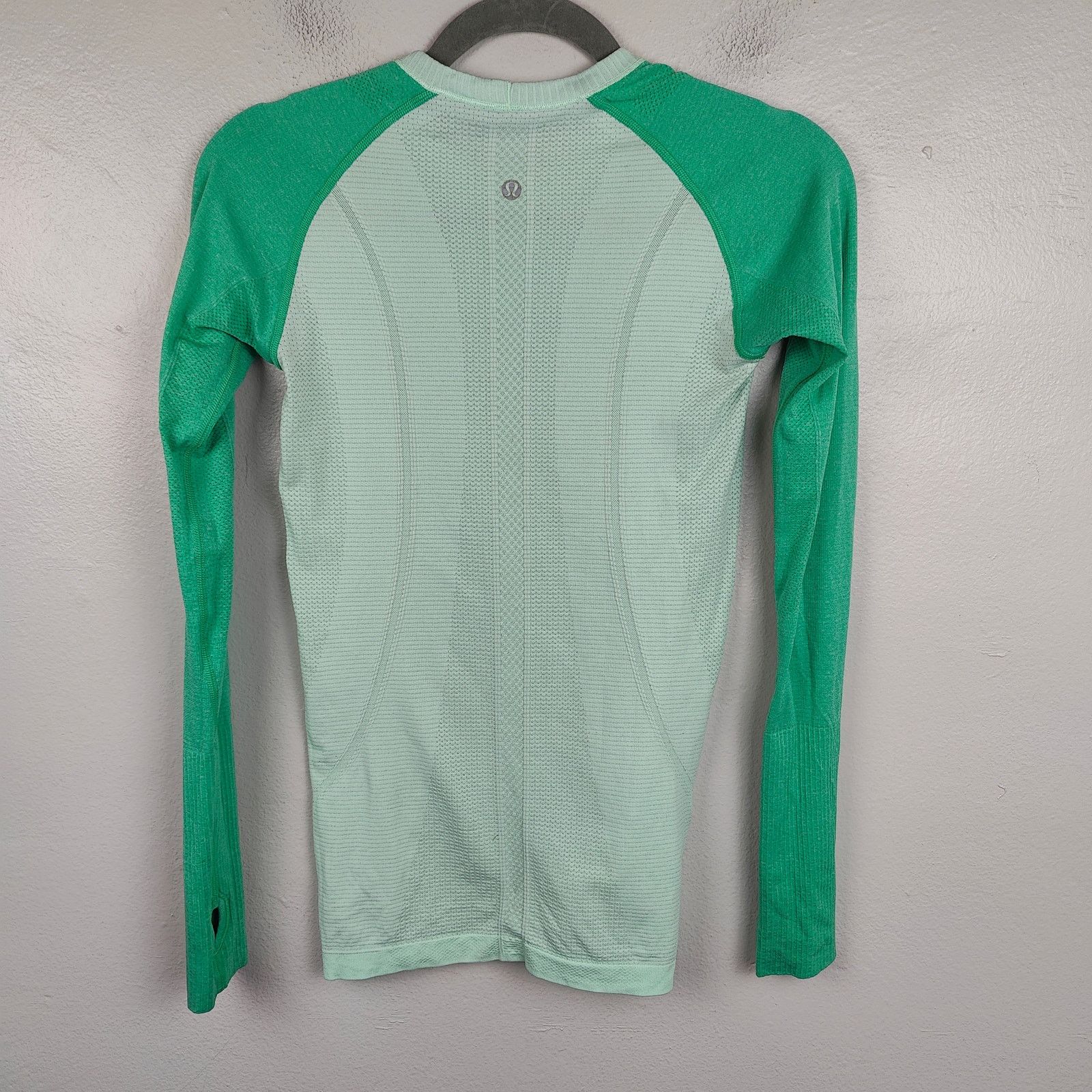 Lululemon Lululemon Swiftly Tech Long Sleeve Top Womens 4 Fresh Teal Size S / US 4 / IT 40 - 8 Thumbnail