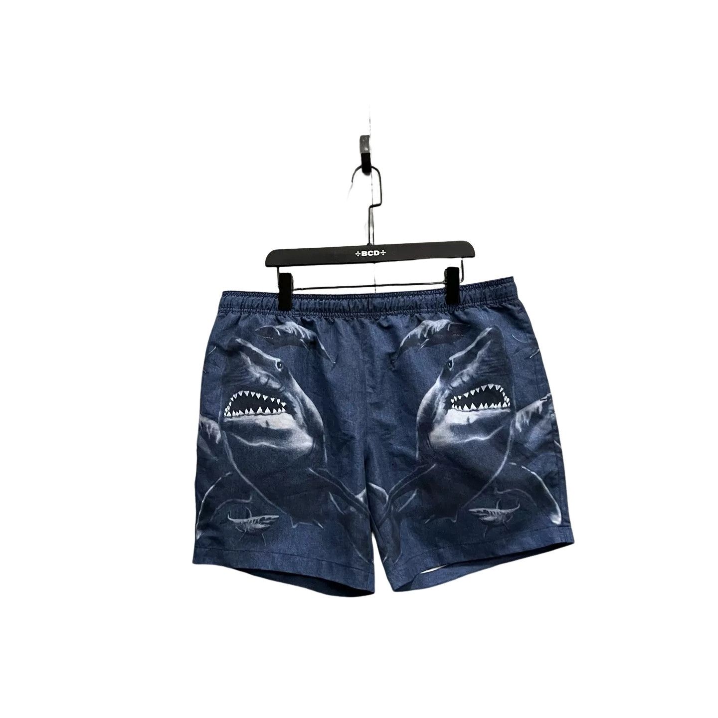 Burberry Burberry Shark Print Shorts XXS Size US 26 / EU 42 - 1 Thumbnail