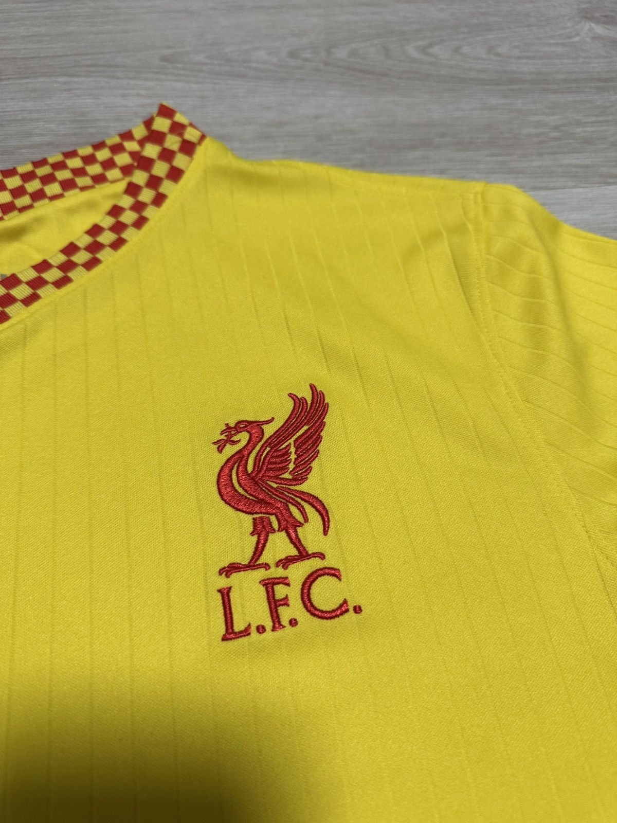 Nike LIVERPOOL 2021 2022 THIRD FOOTBALL SHIRT SOCCER JERSEY NIKE Size US M / EU 48-50 / 2 - 3 Thumbnail