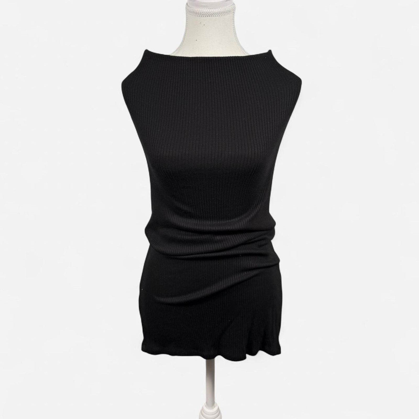 Aritzia Wilfrid aritiza ribbed knit Size XS / US 0-2 / IT 36-38 - 1 Thumbnail