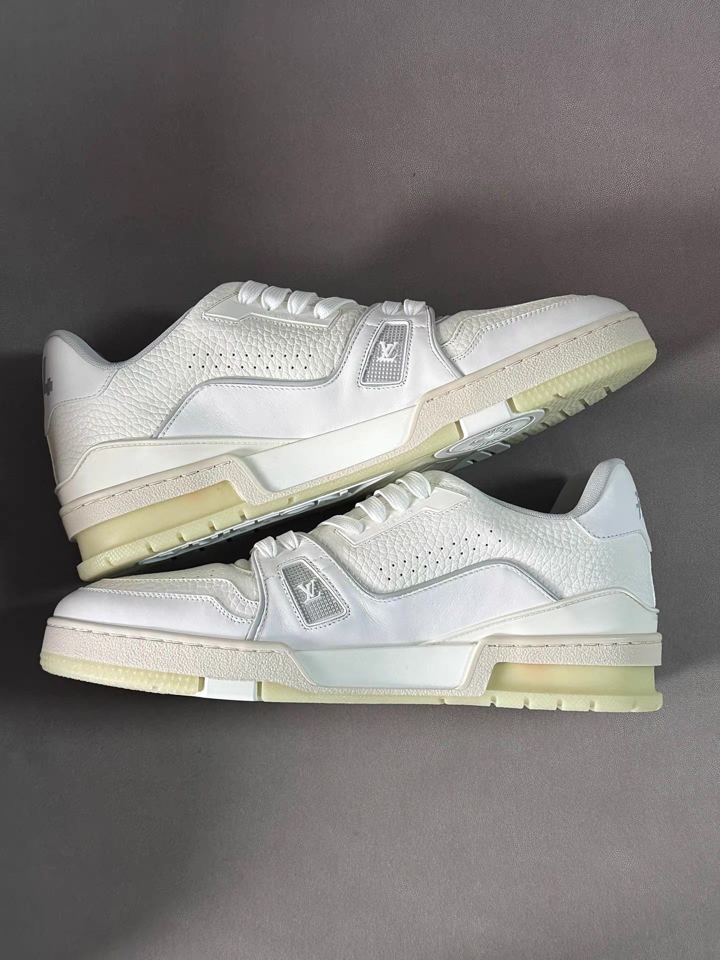 Louis Vuitton Louis Vuitton Trainer White Cement Ｑ20 Size US 9 / EU 42 - 6 Thumbnail