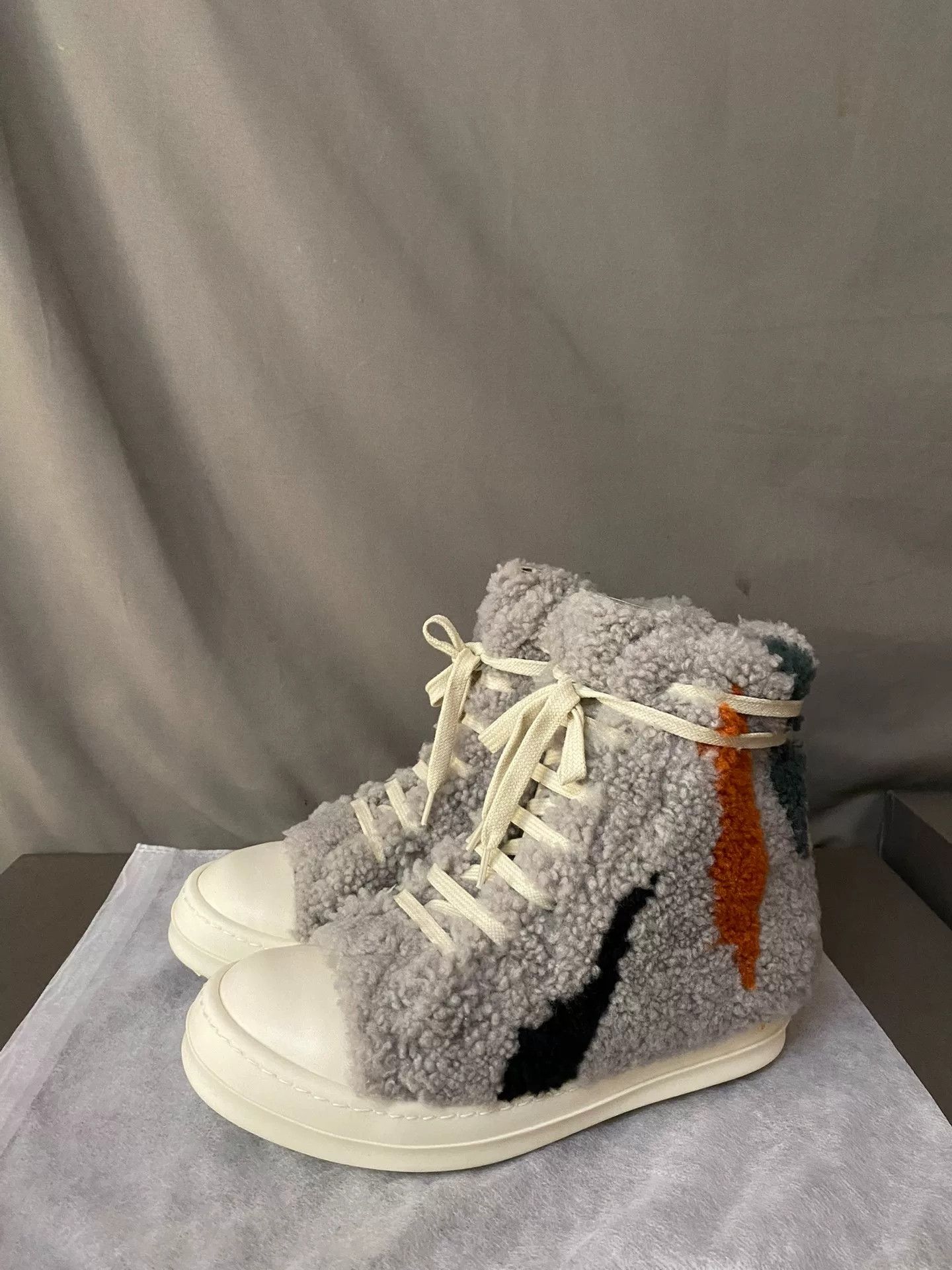 Rick Owens Rick Owens Fleece Hitop Sneakers 36 Women Size US 6 / IT 36 - 1 Thumbnail