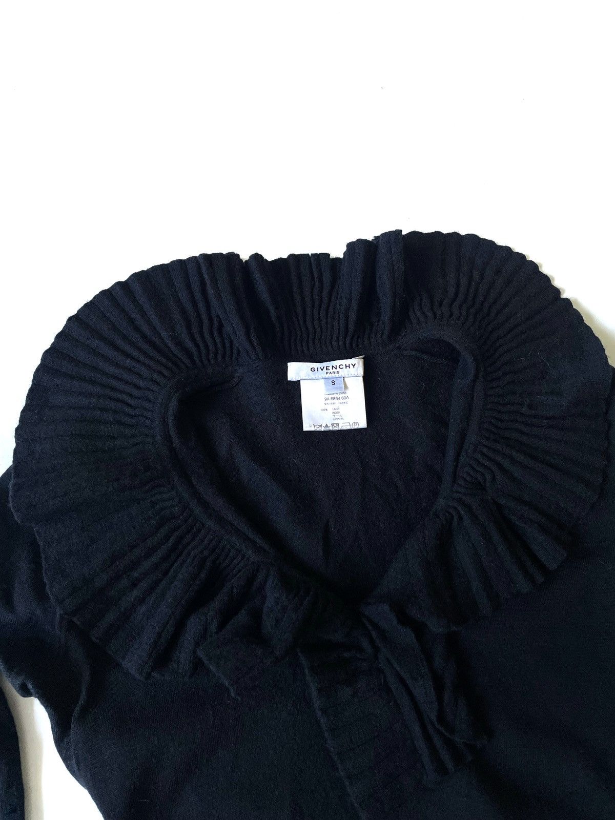Givenchy Givenchy Women's Wool Avantgarde Black Sweater Size S Rick Size S / US 4 / IT 40 - 3 Thumbnail