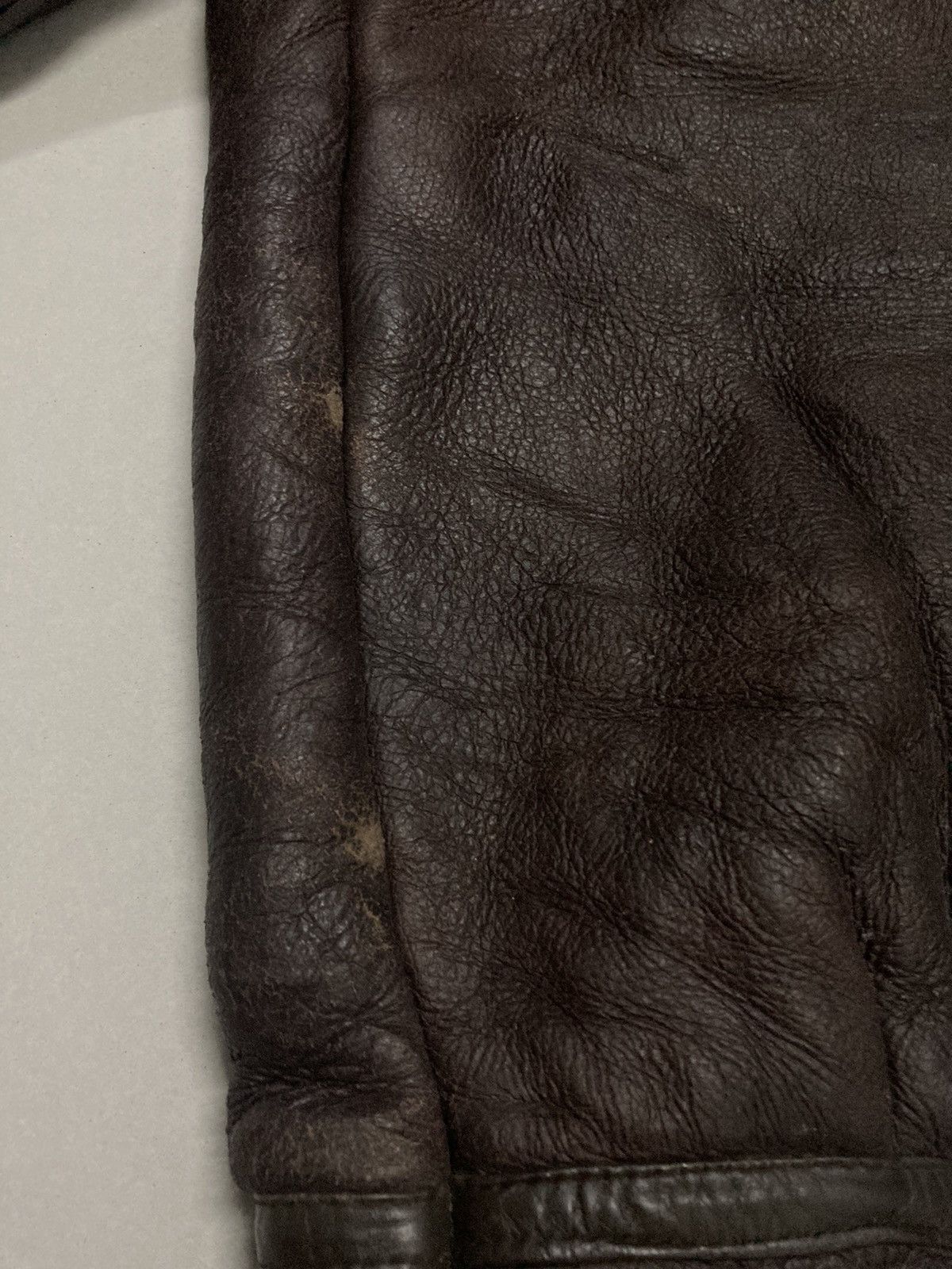 Leather Vintage U.S Army Aviation B-3 Leather Jacket Made in Uruguay Size US L / EU 52-54 / 3 - 17 Thumbnail