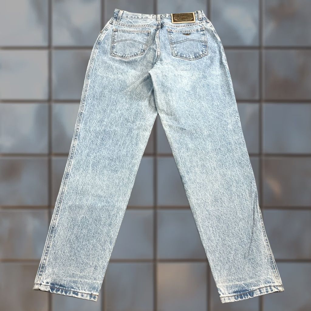 Armani ARMANI Jeans Womens Mom High Waist Blue 32 32 UK 10 Denim Vintage Italy 90s) Size 32" / US 10 / IT 46 - 1 Thumbnail