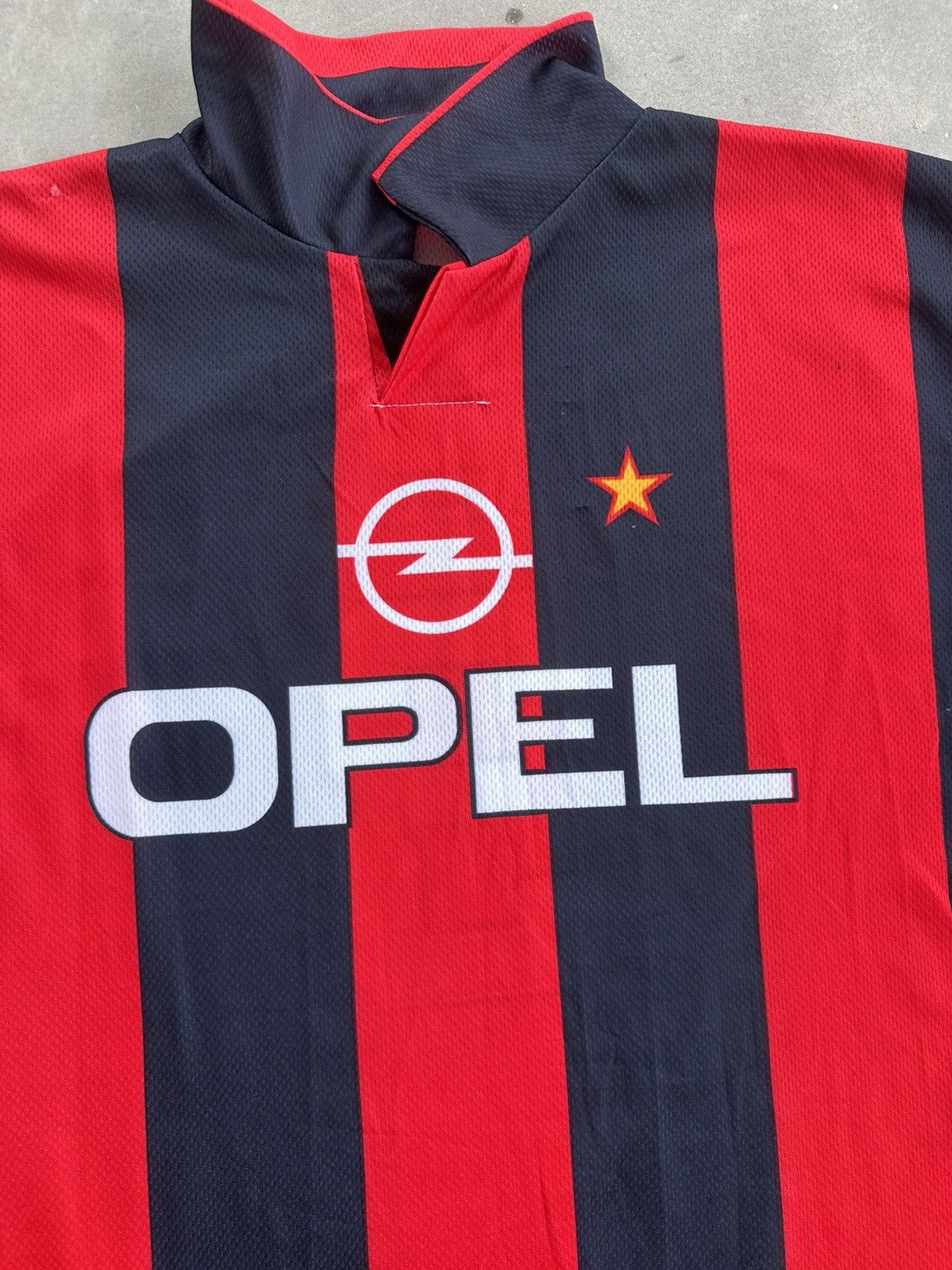 Vintage VINTAGE PAOLO MALDINI AC MILAN 1995-1996 FAN JERSEY Size US XL / EU 56 / 4 - 3 Thumbnail