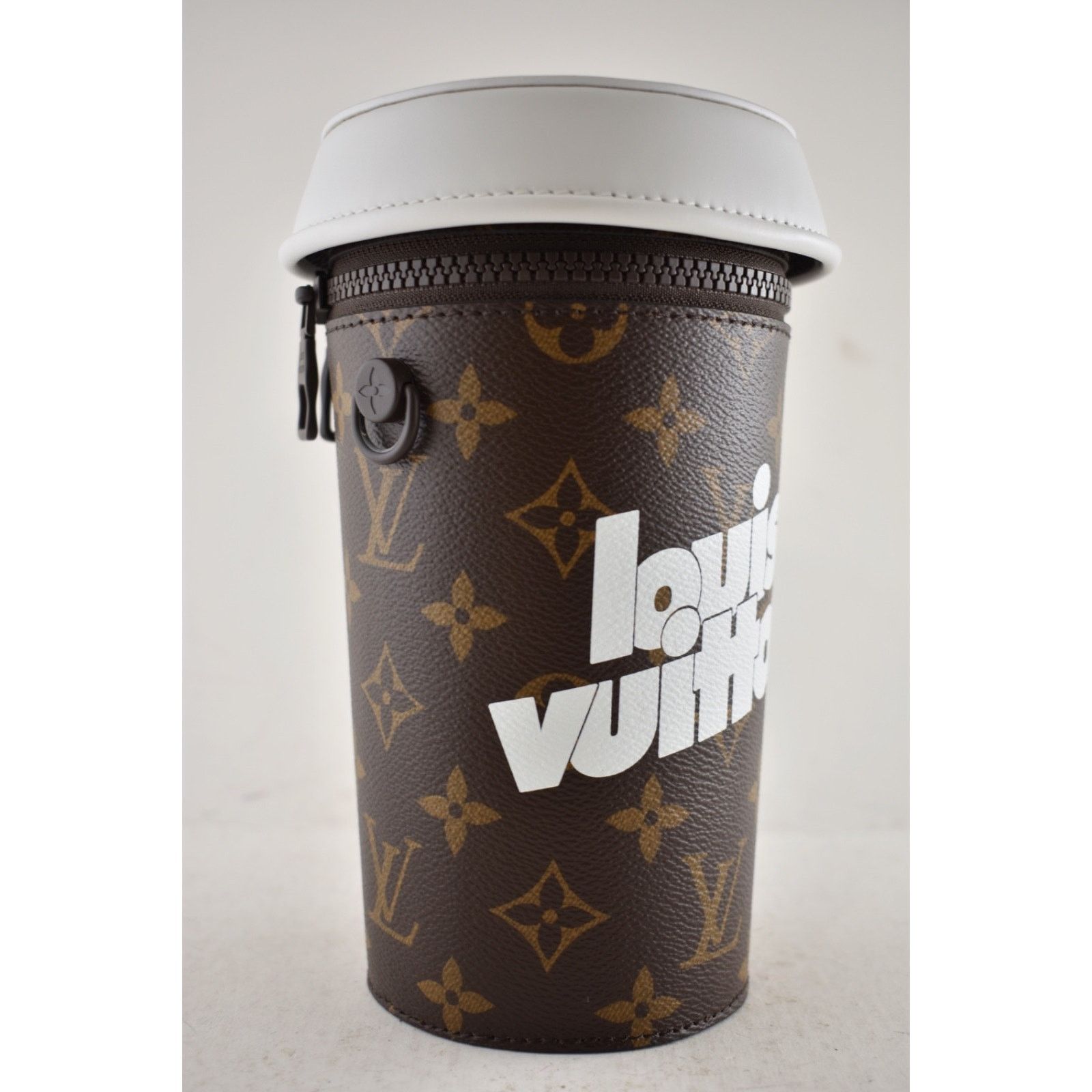 Louis Vuitton Coffee Cup Monogram LV Logo Crossbody Shoulder Bag Size ONE SIZE - 6 Thumbnail