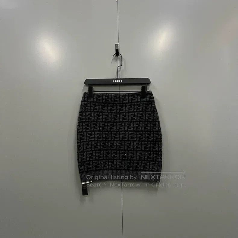 Fendi Fendi Full-printed FF knitted mini-skirt Size 26" / US 2 / IT 38 - 1 Thumbnail