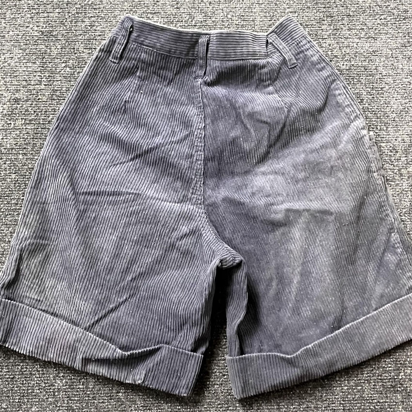 Vintage RIO Bermuda Shorts Womens Small Blue Corduroy Pleated Cuffed Relaxed Casual Size 28" / US 6 / IT 42 - 4 Thumbnail