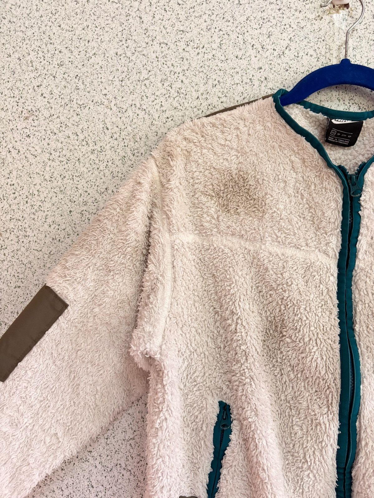 Nike Nike WILD Creme Tone Outdoor Fleece Jacket S41 for Women 🔥 Size XS / US 0-2 / IT 36-38 - 7 Thumbnail