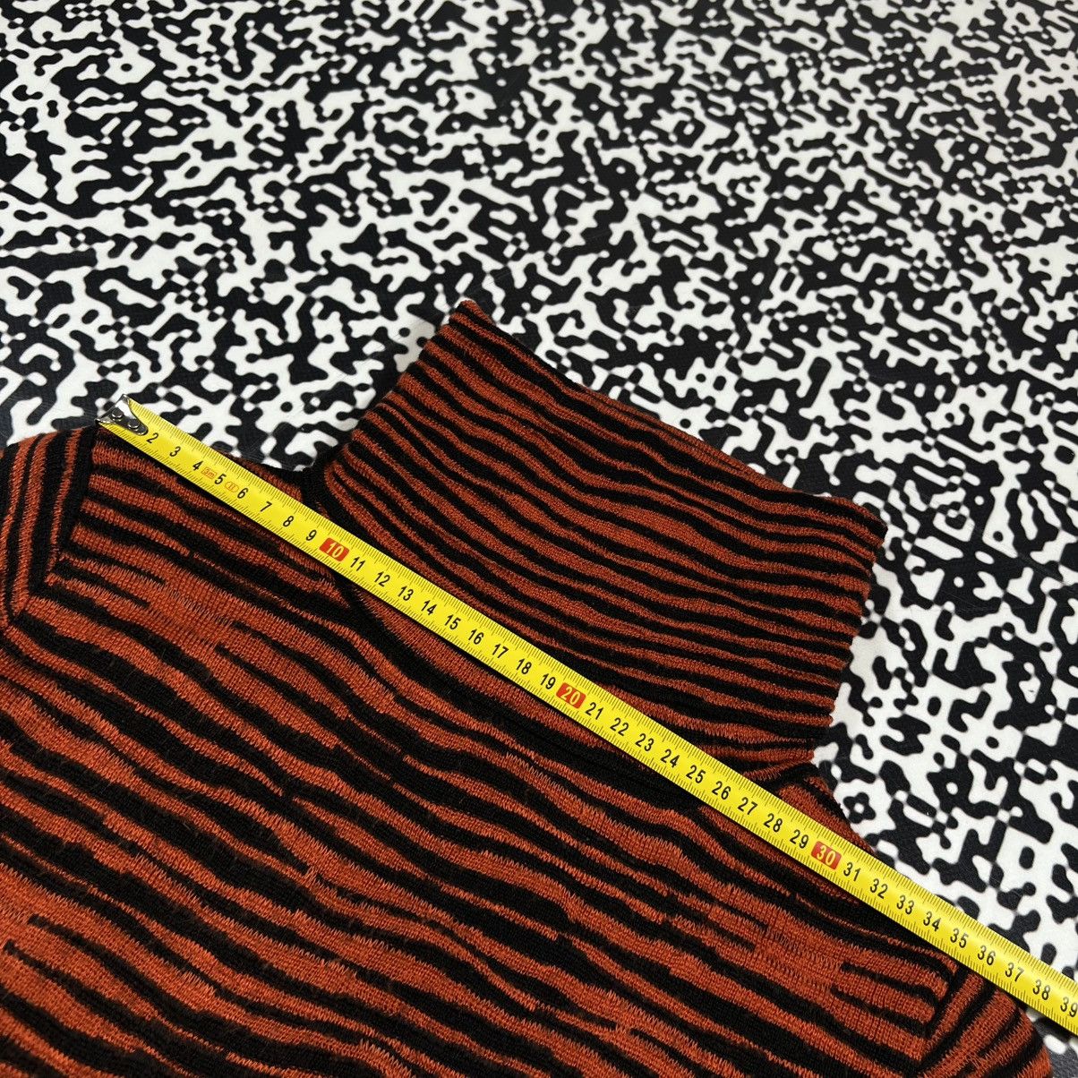 Versace Vintage Y2K Versace Tiger Striped Print Luxury Retro Sweater Size M / US 6-8 / IT 42-44 - 15 Thumbnail