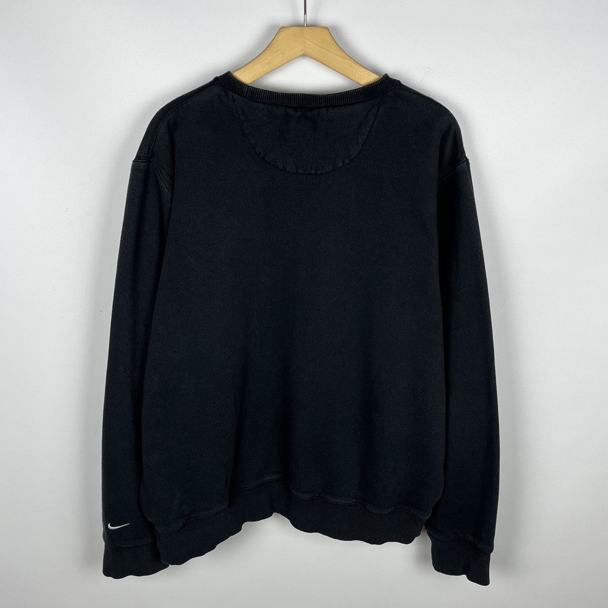 Nike Vintage Nike Big Logo y2k faded sweatshirt 90’s Size US XL / EU 56 / 4 - 15 Thumbnail