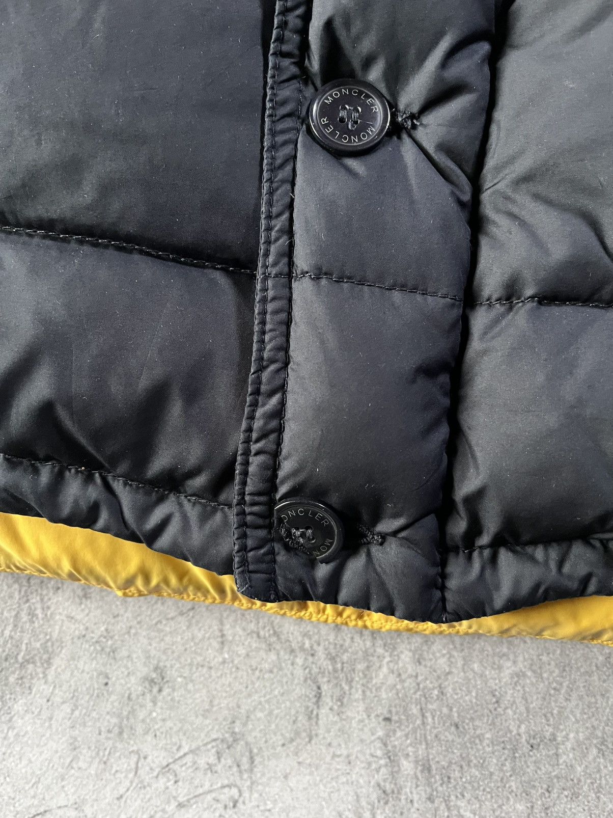 Moncler 💂🏻‍♀️moncler puffer vest🤩 Size US M / EU 48-50 / 2 - 5 Thumbnail