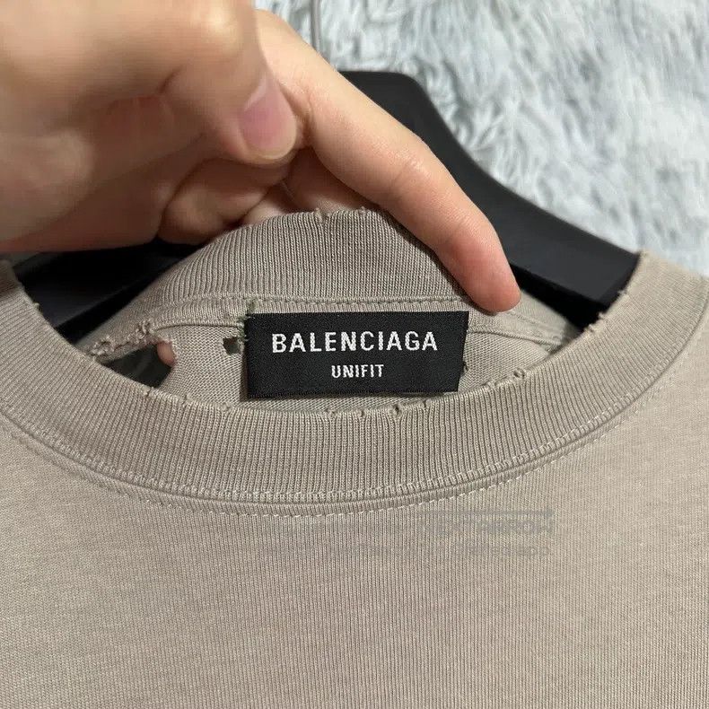 Balenciaga Balenciaga Short Sleeve T-Shirt with Blurred Mosaic Patter Size US XS / EU 42 / 0 - 3 Thumbnail