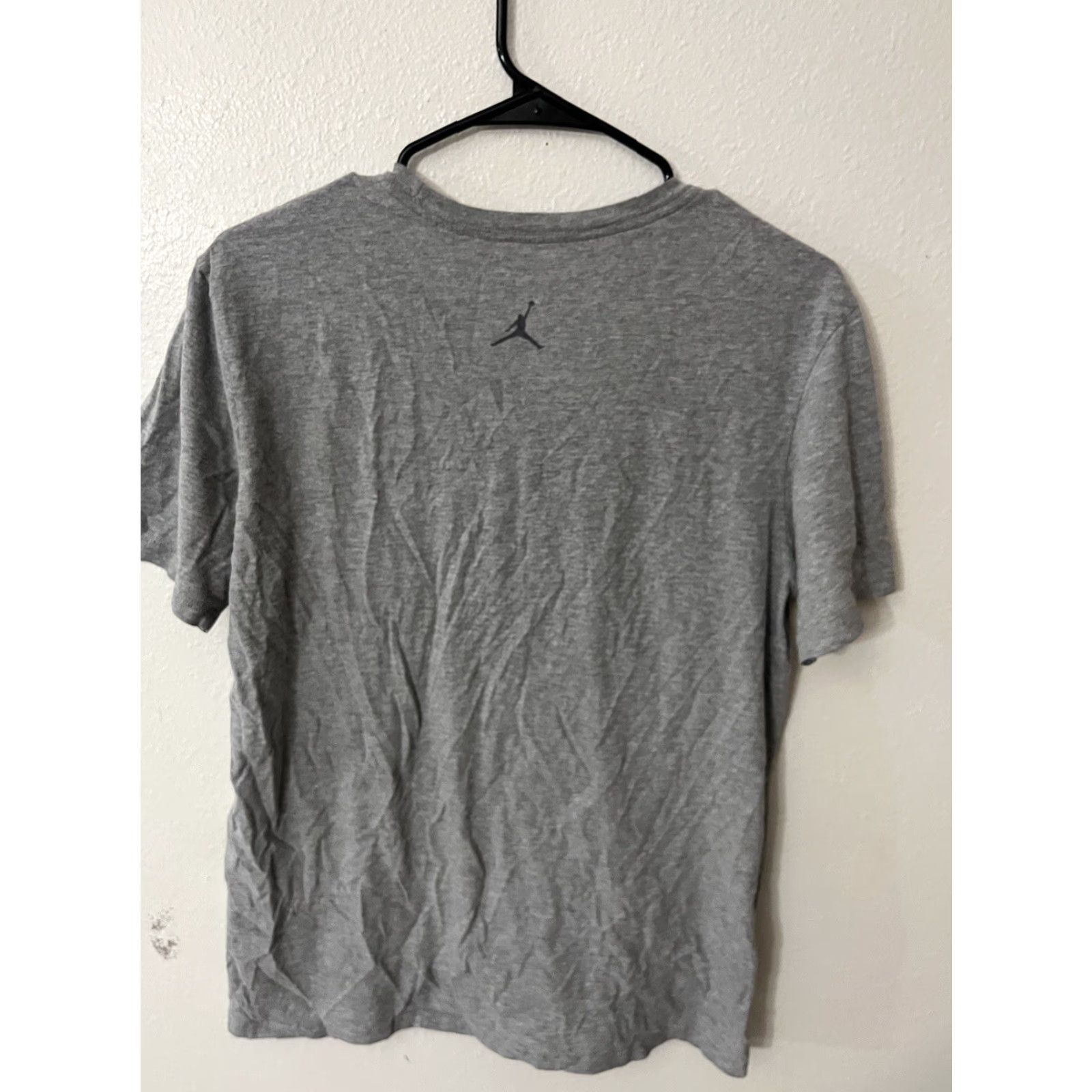 Jordan Brand Jordan T-Shirt Gray Crew Neck Short Sleeve Logo | Size M | Men | Regular Fit | Cotton/Polyester | Jordan Size US M / EU 48-50 / 2 - 3 Thumbnail