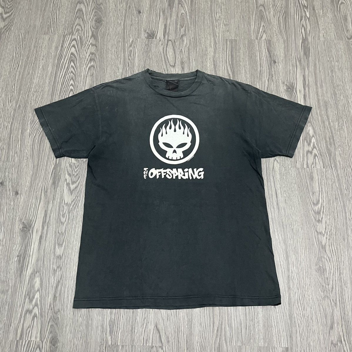 Band Tees 2000s The Offspring Flaming Skull T-shirt Size US M / EU 48-50 / 2 - 1 Thumbnail