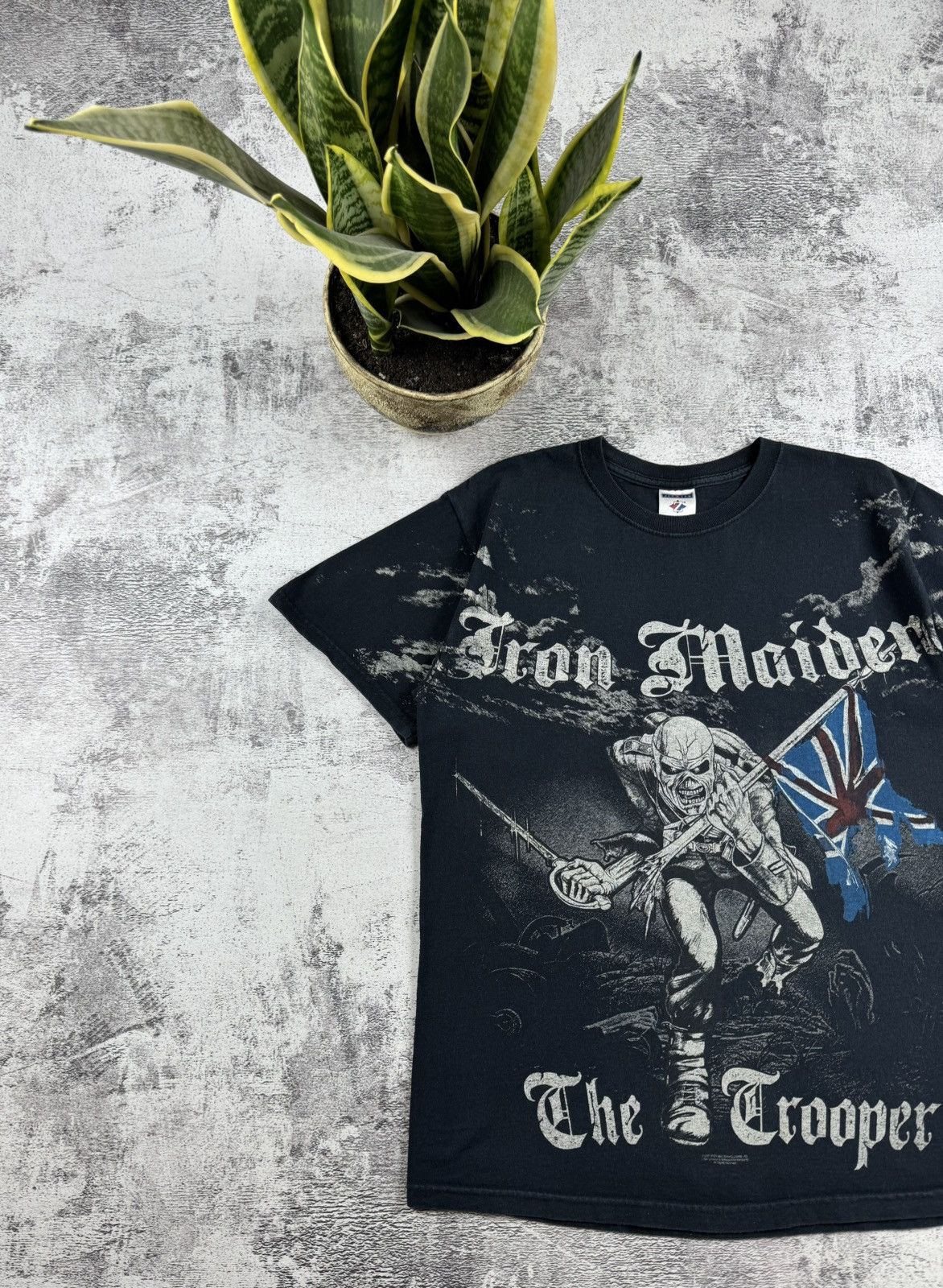 Iron Maiden Jerzees Iron Maiden 2007 Tour Rap Faded Devil Band T Shirt Size US M / EU 48-50 / 2 - 3 Thumbnail