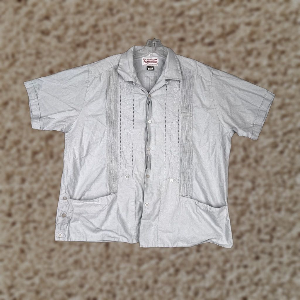 Vintage Hacendado Shirt Men 42 Gray Pockets Linen Blend Short Sleeve Button-Up Casual Beach Vacation Hawaii Aloha Resort Mens Size US XL / EU 56 / 4 - 1 Thumbnail