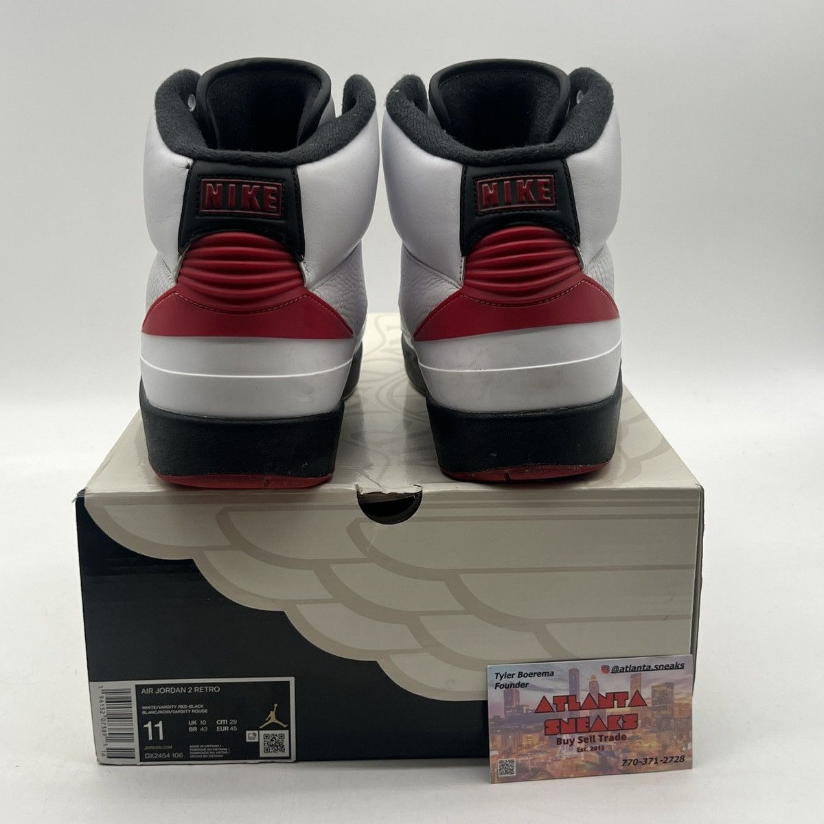 Jordan Brand Air Jordan 2 Chicago Size US 11 / EU 44 - 3 Thumbnail