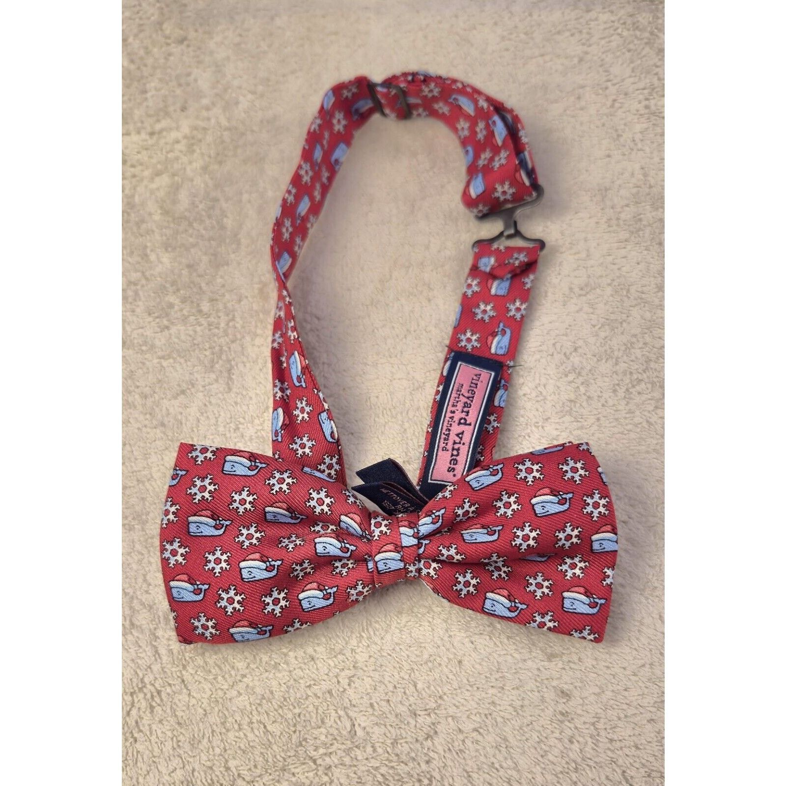 Vineyard Vines Vineyard Vines Bow Tie Silk Geometric Whale Christmas Red Size ONE SIZE - 3 Thumbnail