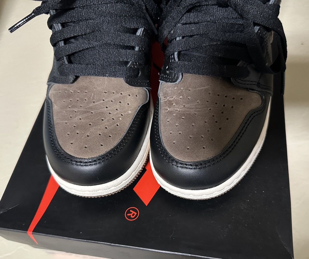 Jordan Brand Air Jordan 1 Retro High OG “Dark Mocha” Size US 6 / EU 39 - 5 Thumbnail
