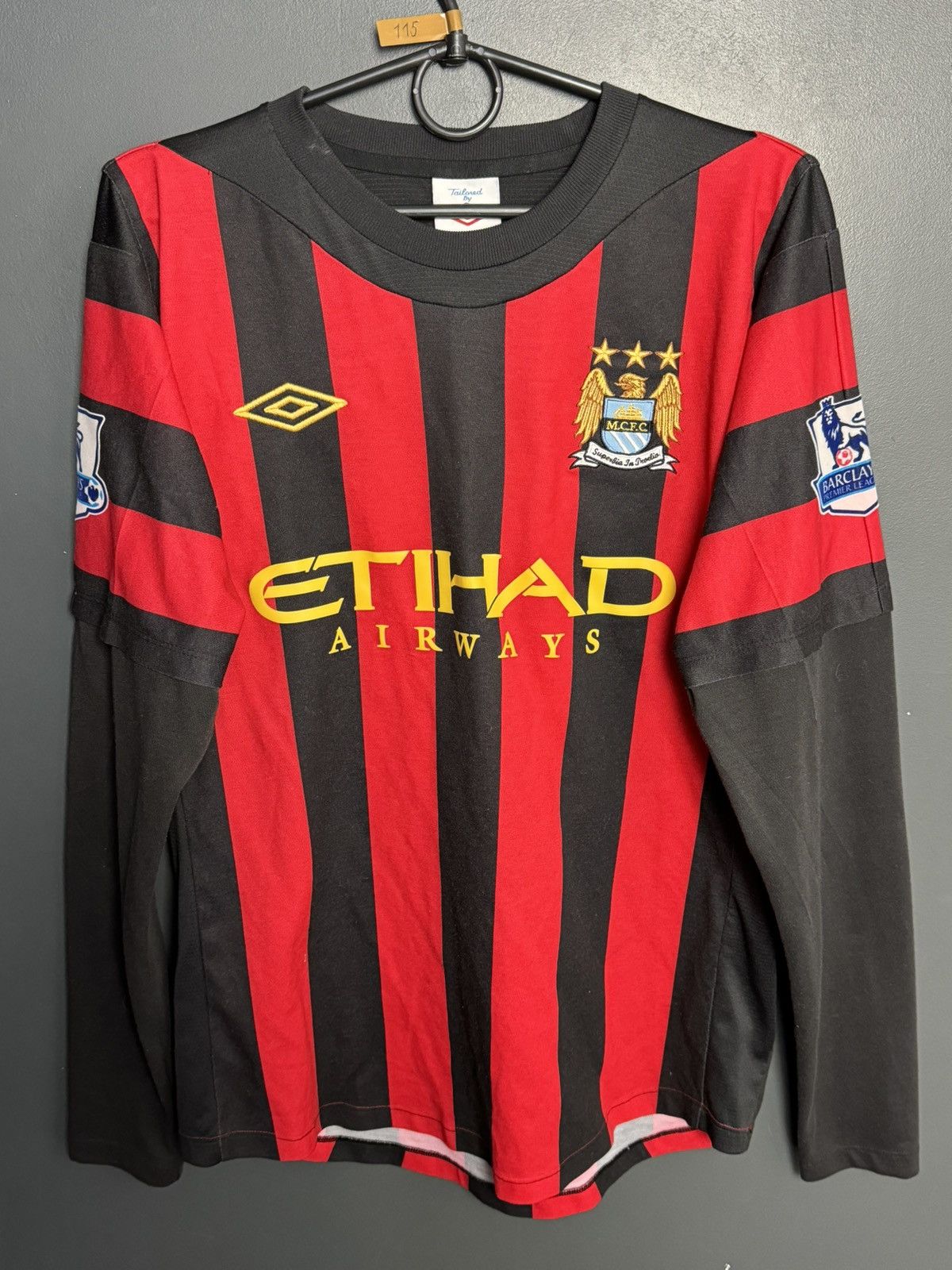 Umbro Manchester City 11/12 Away Kun Aguero Football Jersey Size US S / EU 44-46 / 1 - 2 Thumbnail