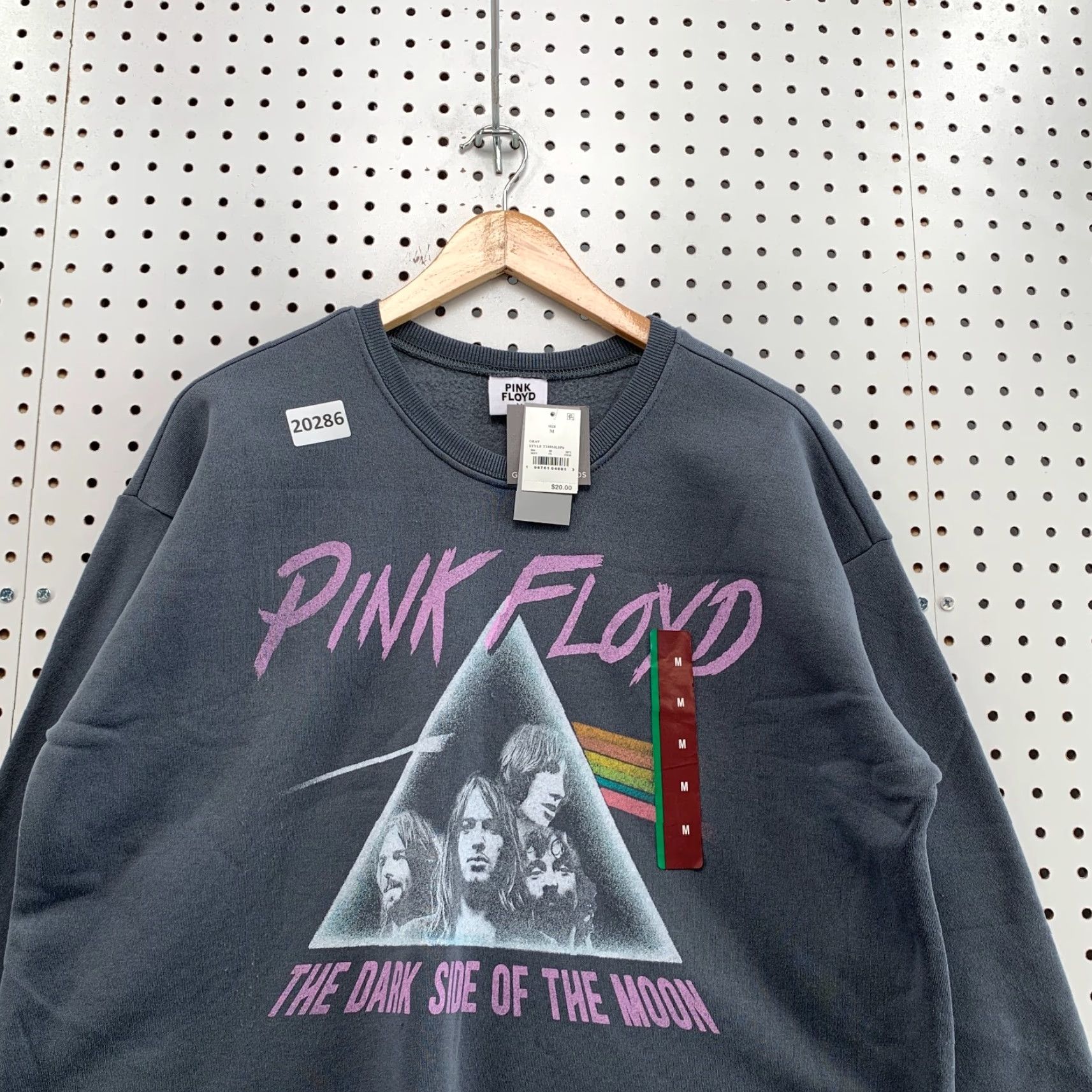 Vintage VINTAGE New Pink Floyd Crewneck Sweatshirt Gray Womens Medium Dark Side MOON 25x22.5 Size M / US 6-8 / IT 42-44 - 7 Thumbnail