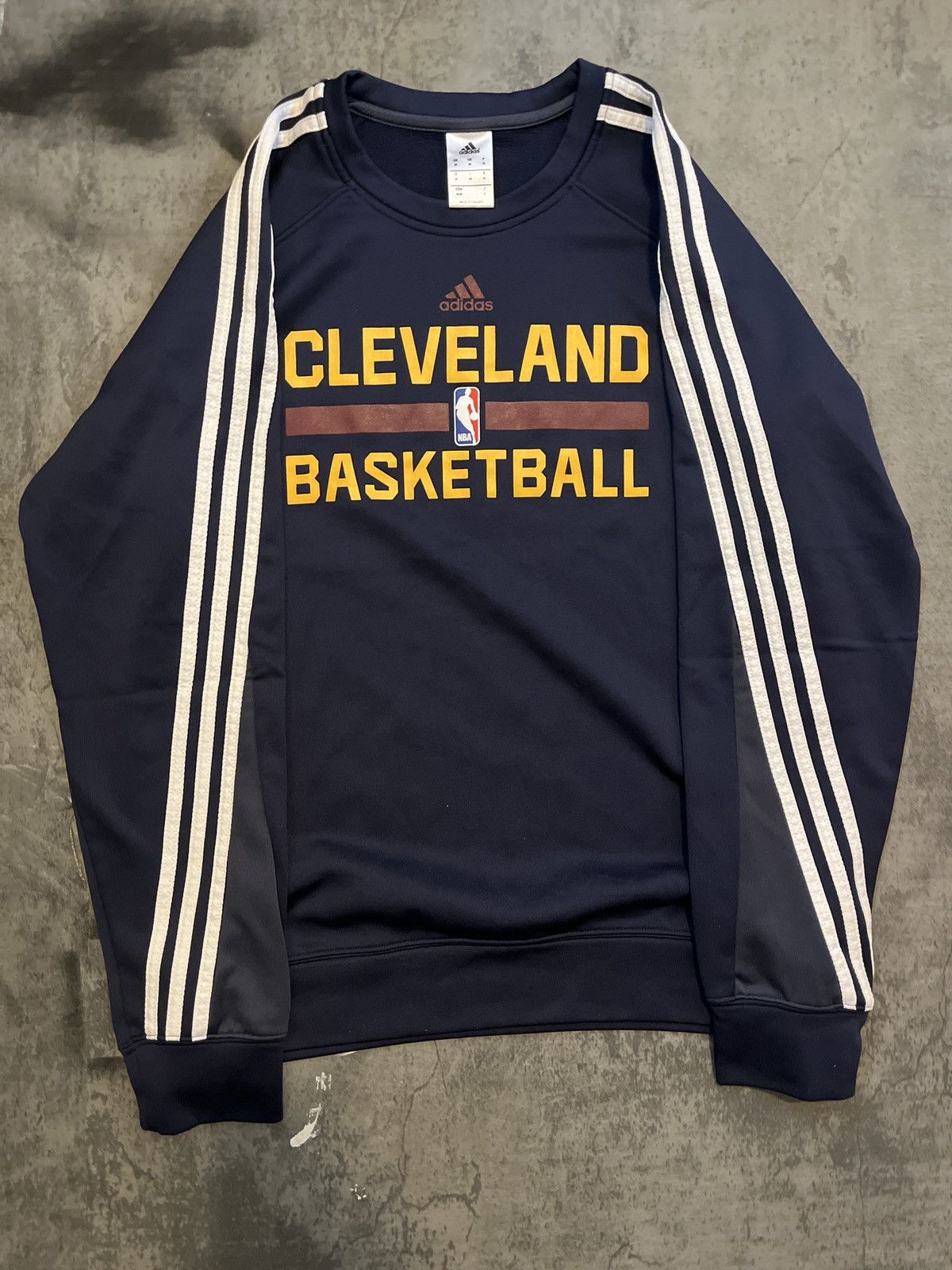 Adidas Adidas Cleveland Cavaliers Men’s Pullover Sweatshirt Size US M / EU 48-50 / 2 - 1 Thumbnail