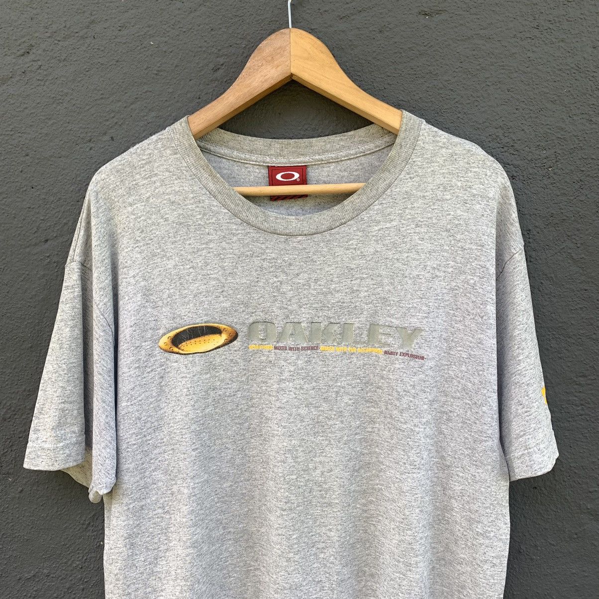 Vintage Vintage Y2k Oakley Tee Size US L / EU 52-54 / 3 - 2 Thumbnail