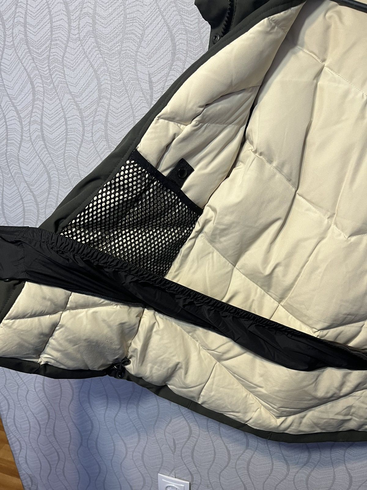 Goldbergh Goldbergh Luxury Sports Ski Khaki Puffer Jacket Size S Size S / US 4 / IT 40 - 15 Thumbnail