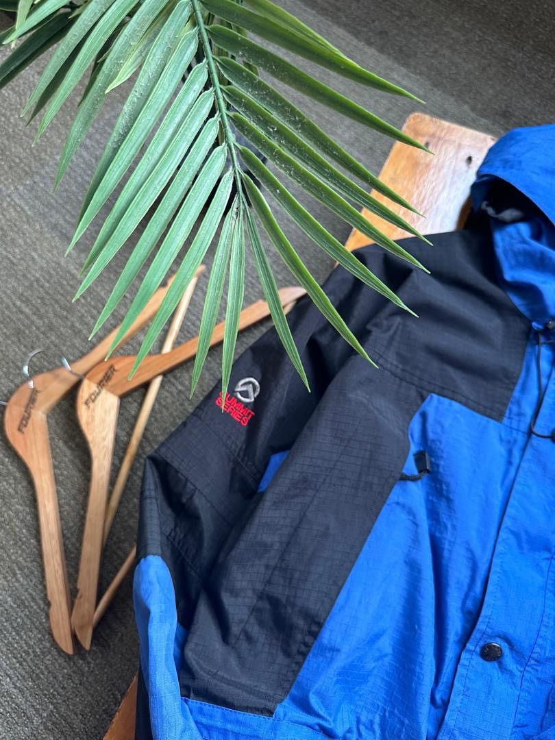 The North Face × Vintage THE NORTH FACE SUMMIT SERIES GORETEX JACKET Size US M / EU 48-50 / 2 - 7 Thumbnail