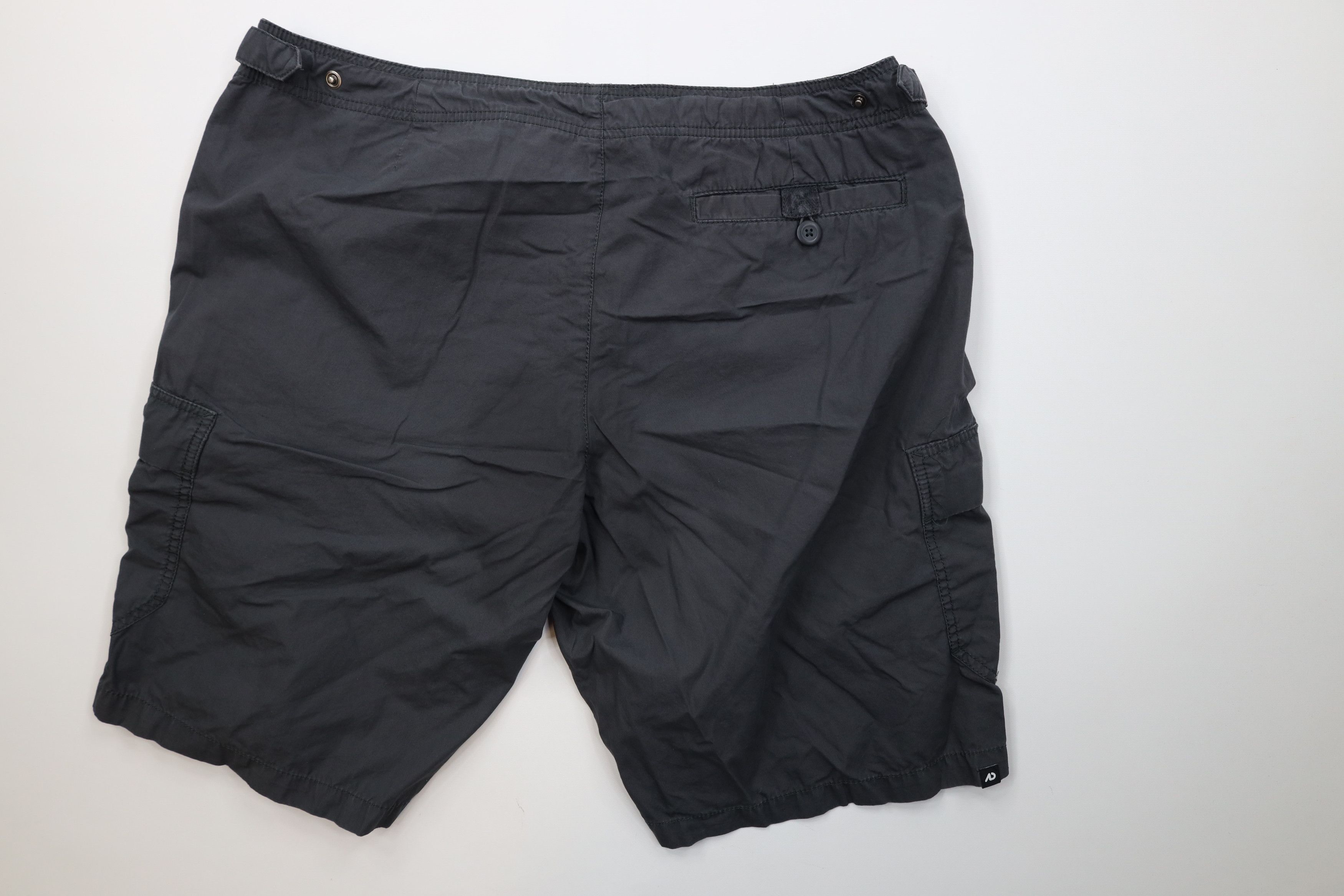 Nike Vintage Nike Travis Scott Mini Swoosh Cargo Shorts Gray Size US 38 / EU 54 - 9 Thumbnail