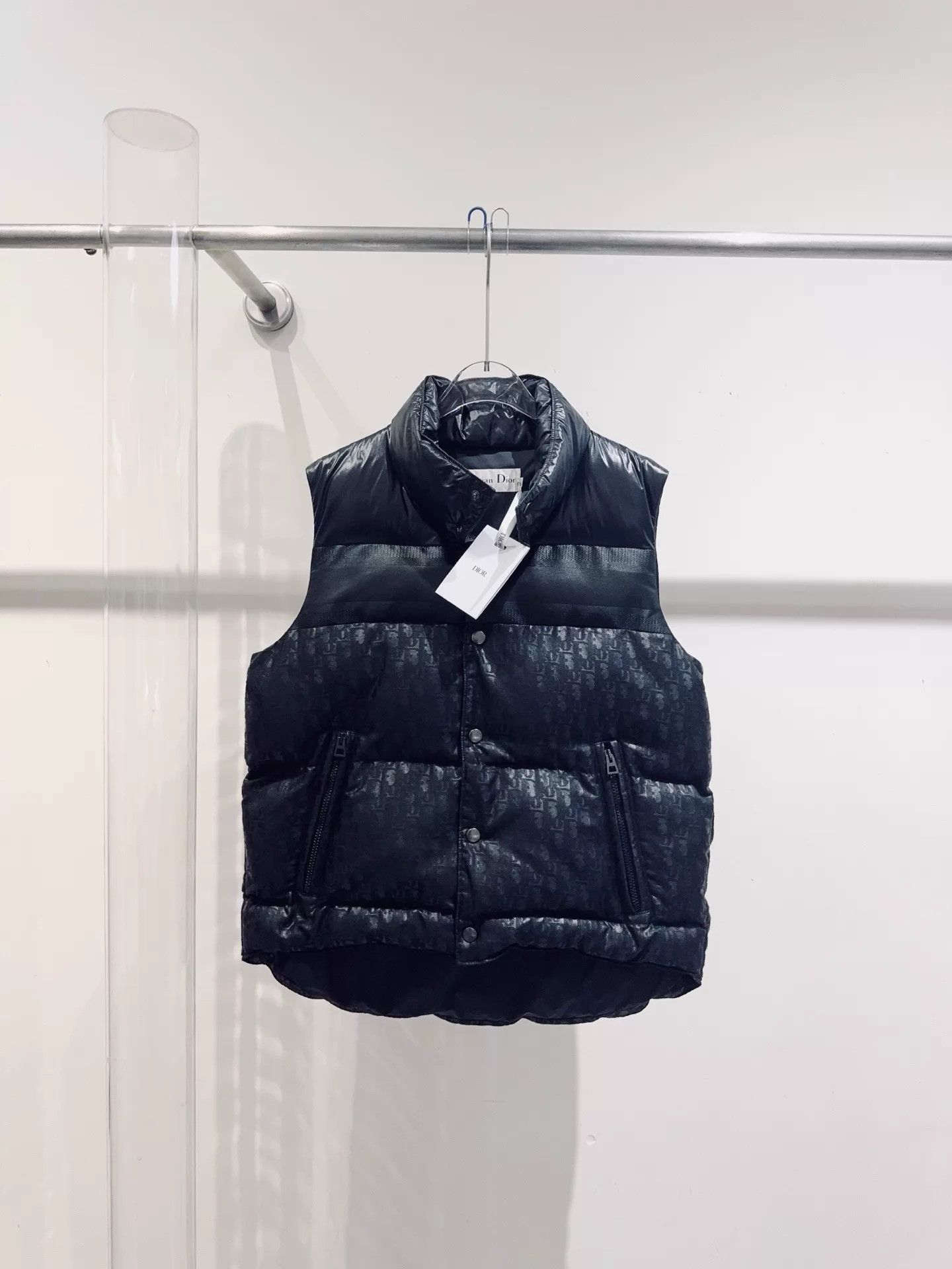 Dior Dior Women's Black Full Logo Down Vest M NWT Size M / US 6-8 / IT 42-44 - 1 Thumbnail
