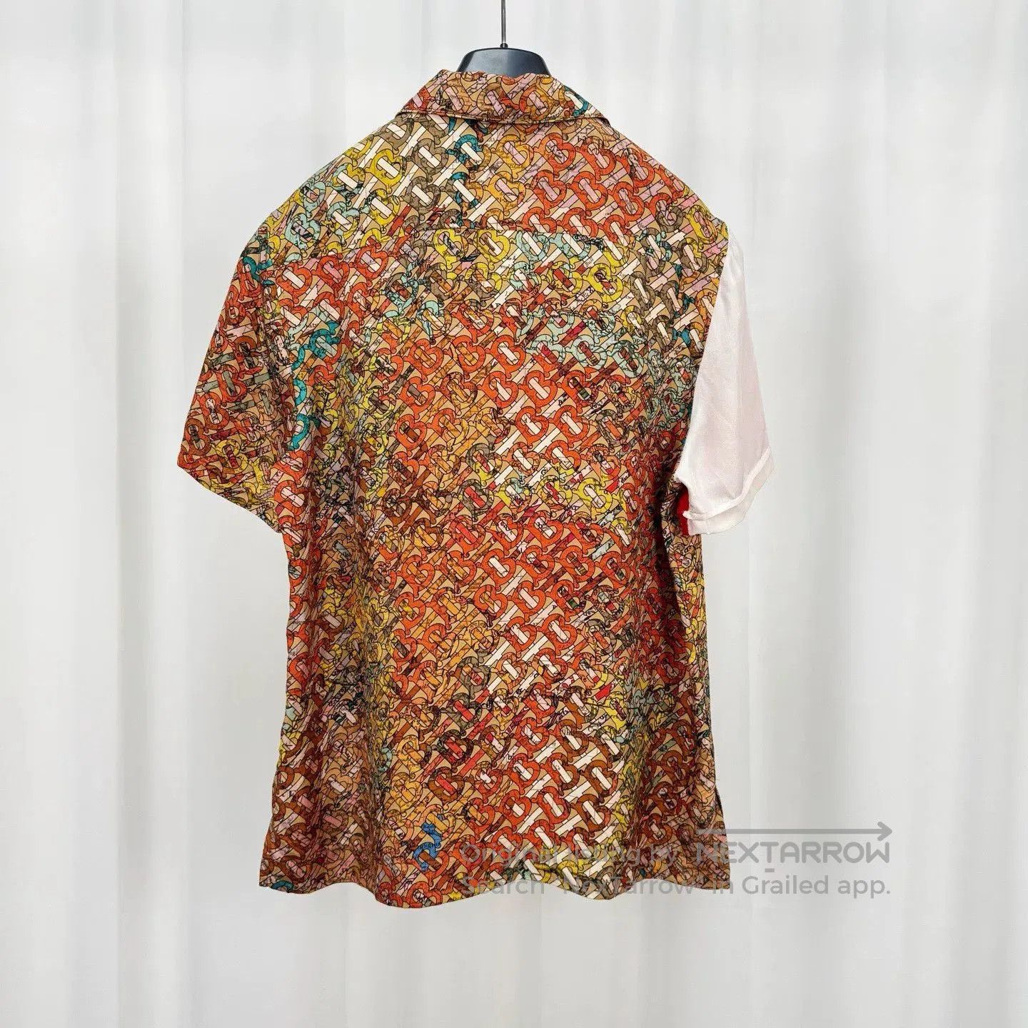 Burberry burberry colorful silk short sleeve shirt. Size XS / US 0-2 / IT 36-38 - 2 Thumbnail