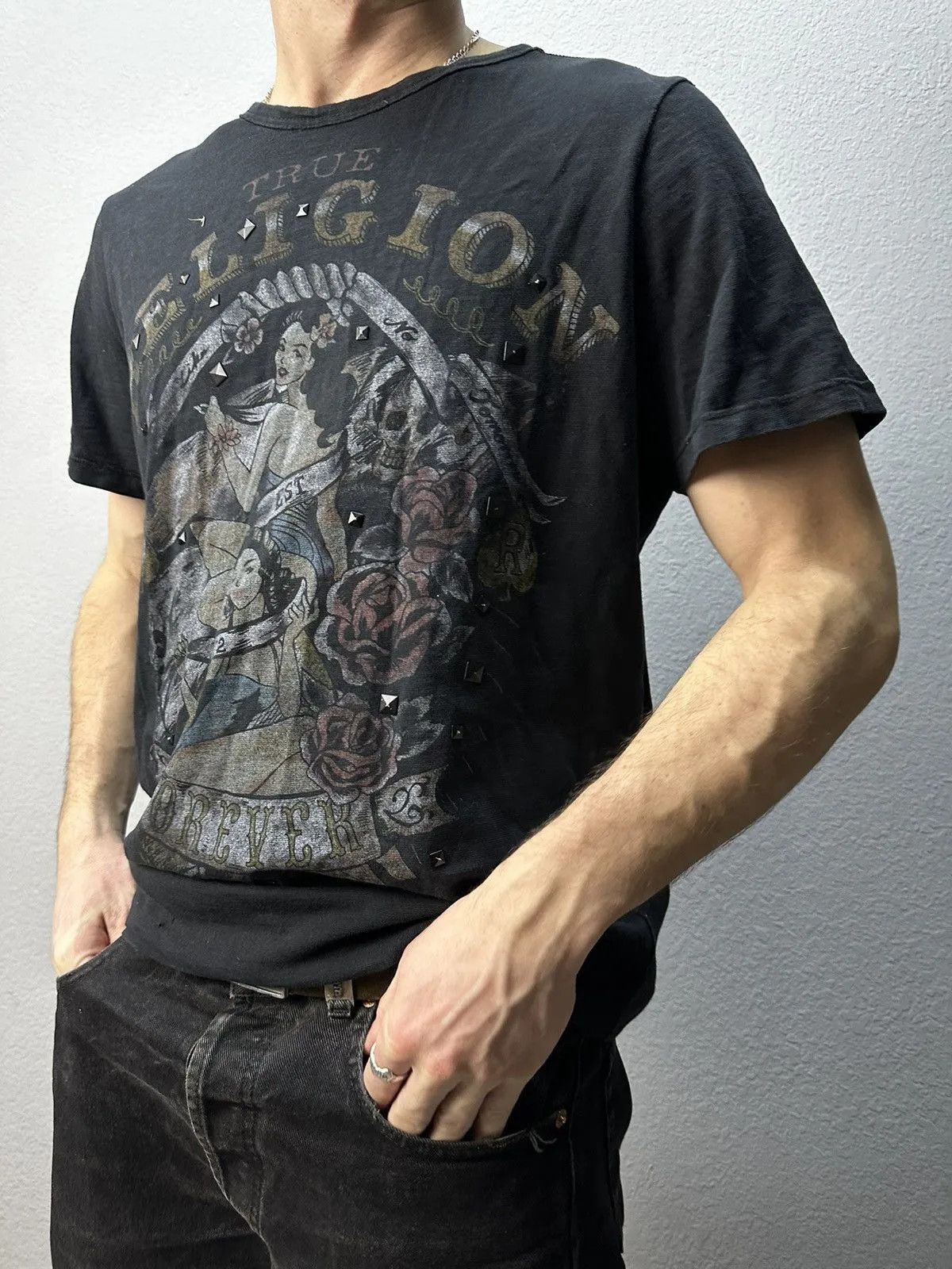 True Religion Vintage True Religion T Shirt Y2k Streetwear Japanese style Size US M / EU 48-50 / 2 - 2 Thumbnail