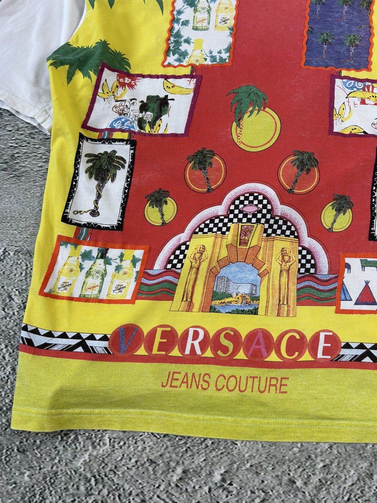 Versace Versace Miami Florida Beach vintage T-shirt fullprint Size US XL / EU 56 / 4 - 3 Thumbnail