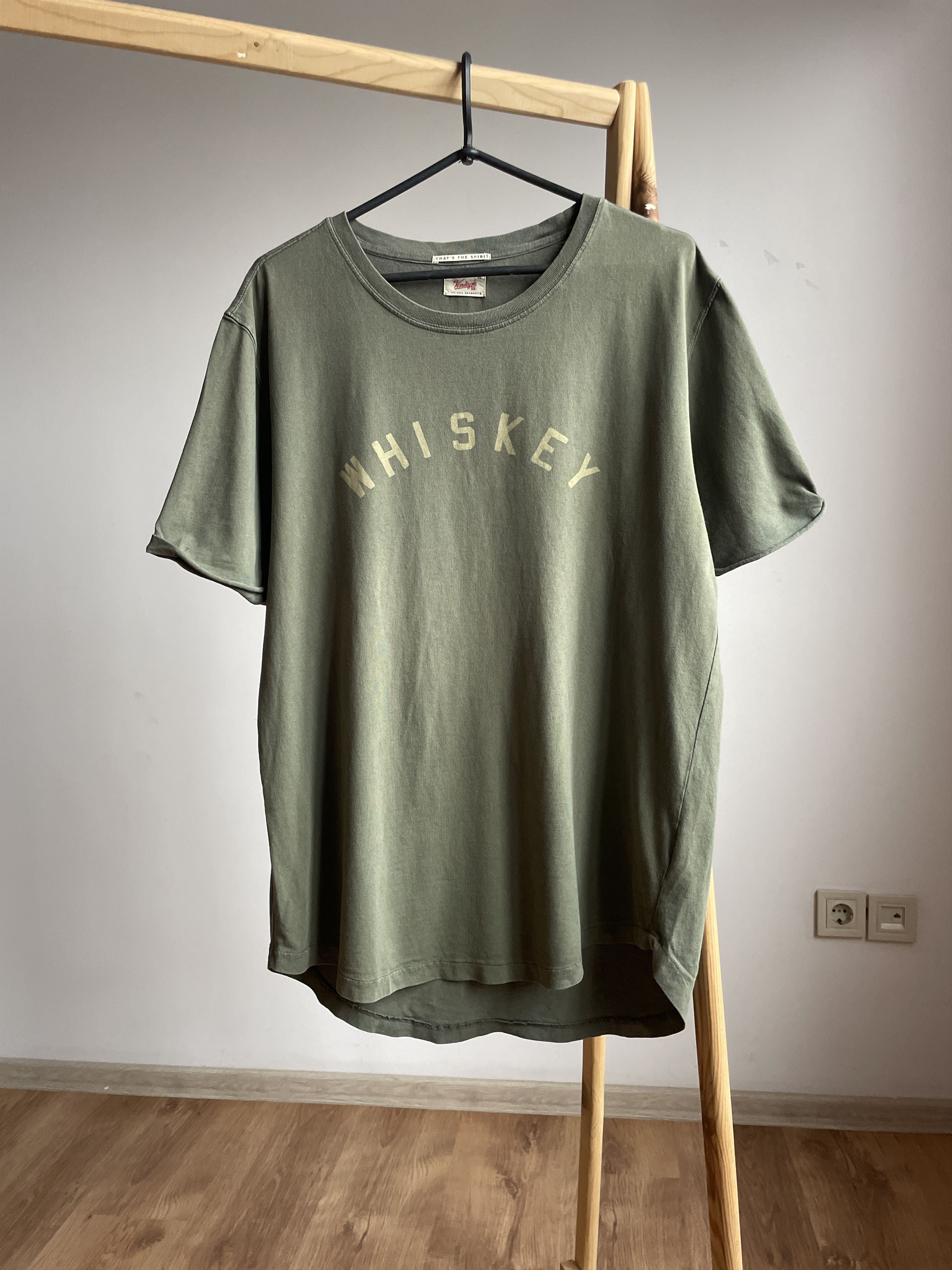 Other Vintage 55 Military Round Hem Whiskey T-Shirt Size XL Size US XL / EU 56 / 4 - 1 Thumbnail