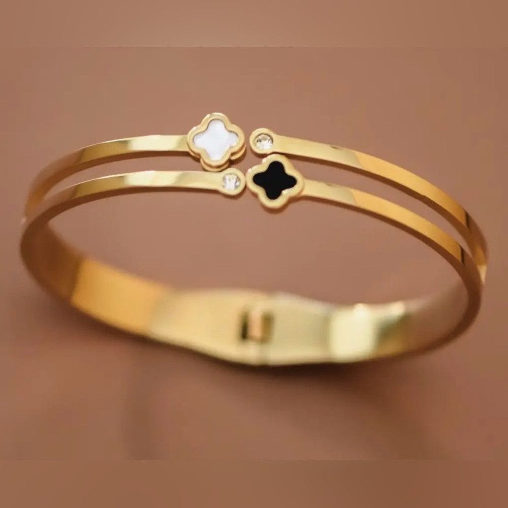 Other NEW 18k Gold Plated Waterproof Stainless Steel Bangle Size ONE SIZE - 1 Thumbnail