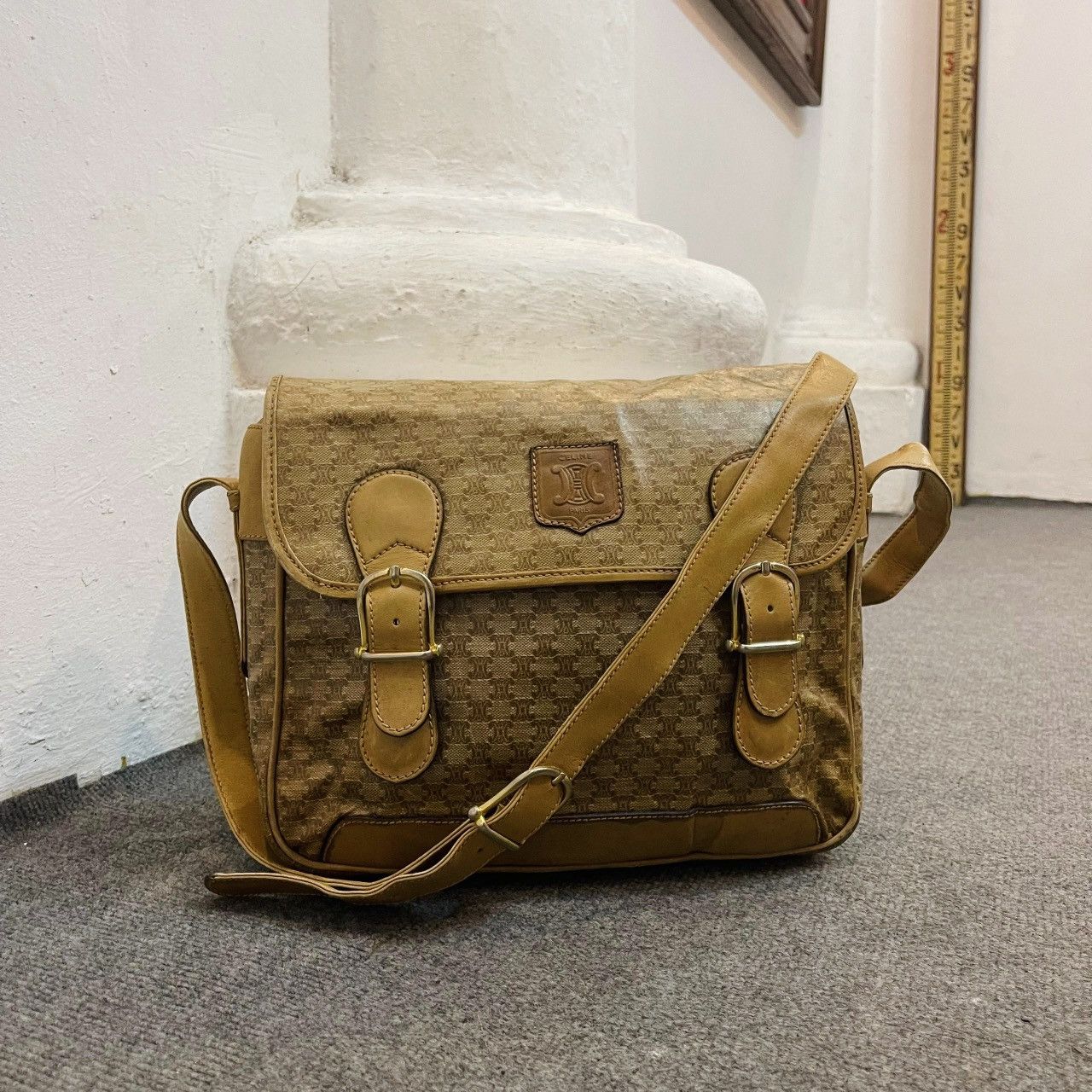 Celine × Vintage Vintage Celine Sling Bag Size ONE SIZE - 4 Thumbnail
