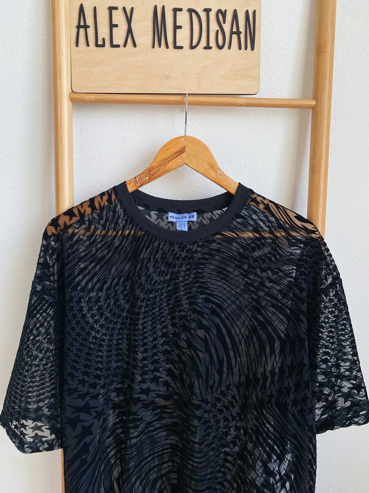 Mugler Mugler x H&M Swirling Star Mesh T-Shirt Size US XXL / EU 58 / 5 - 8 Thumbnail