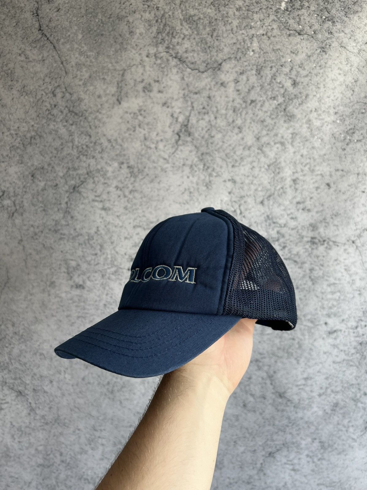 Volcom Volcom Vintage Trucker Cap Blue One Size Made In Korea Size ONE SIZE - 8 Thumbnail