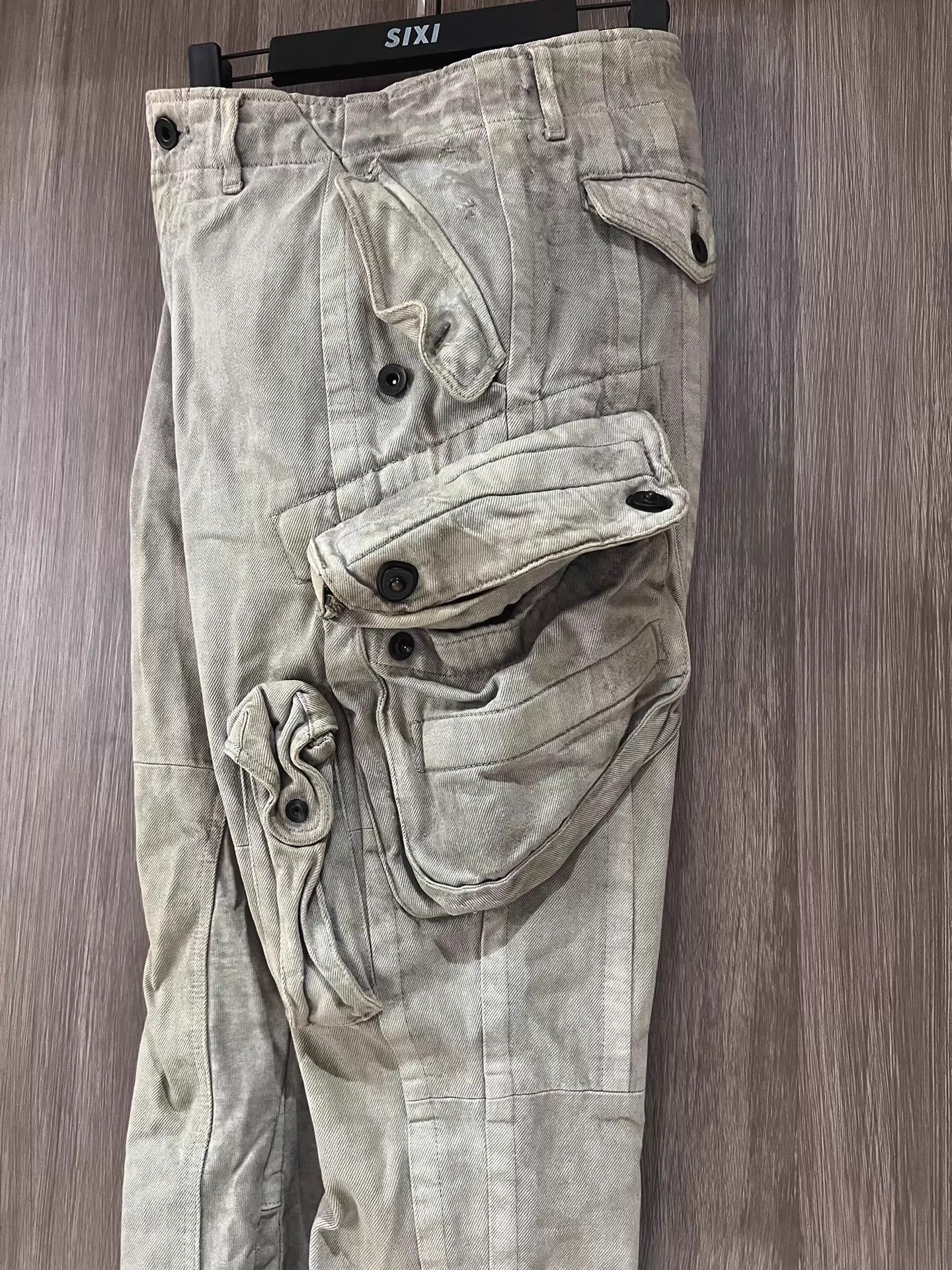 Julius Julius 7 Dirty Gray Distressed Denim Cargo Pants 8-inch 1 Size US 27 - 5 Thumbnail